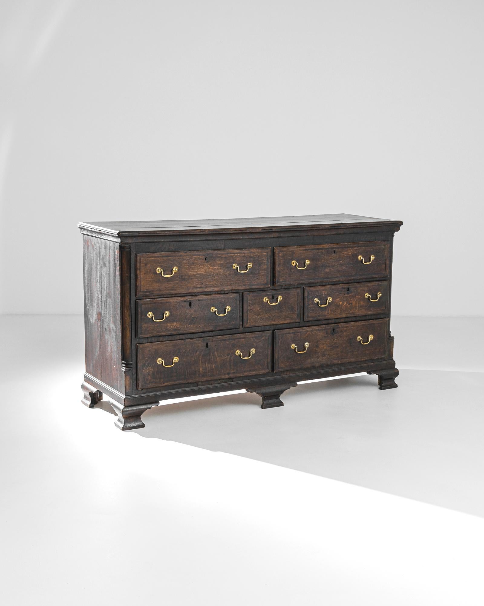 1870s British Wooden Chest of Drawers In Good Condition In High Point, NC