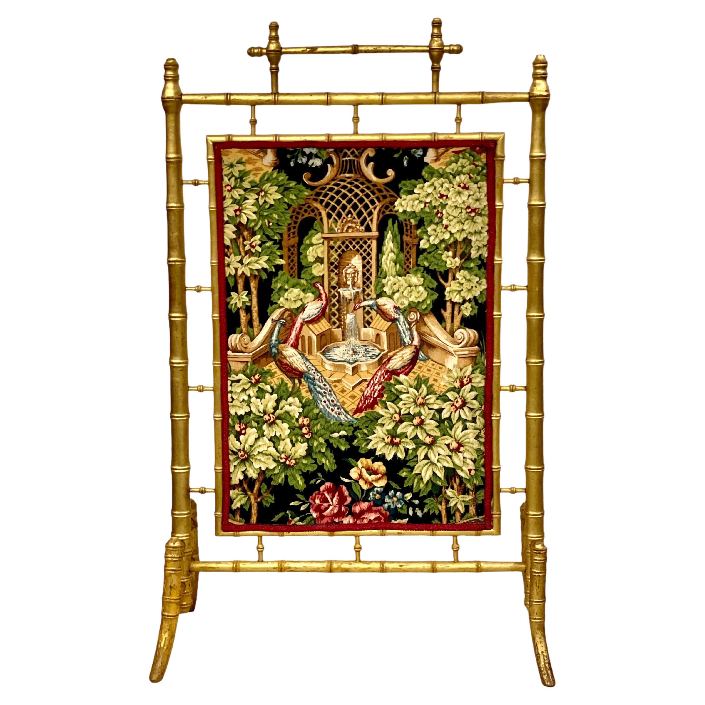 Pare-étincelles des années 1870 en faux bambou doré avec panneaux de tapisserie en vente