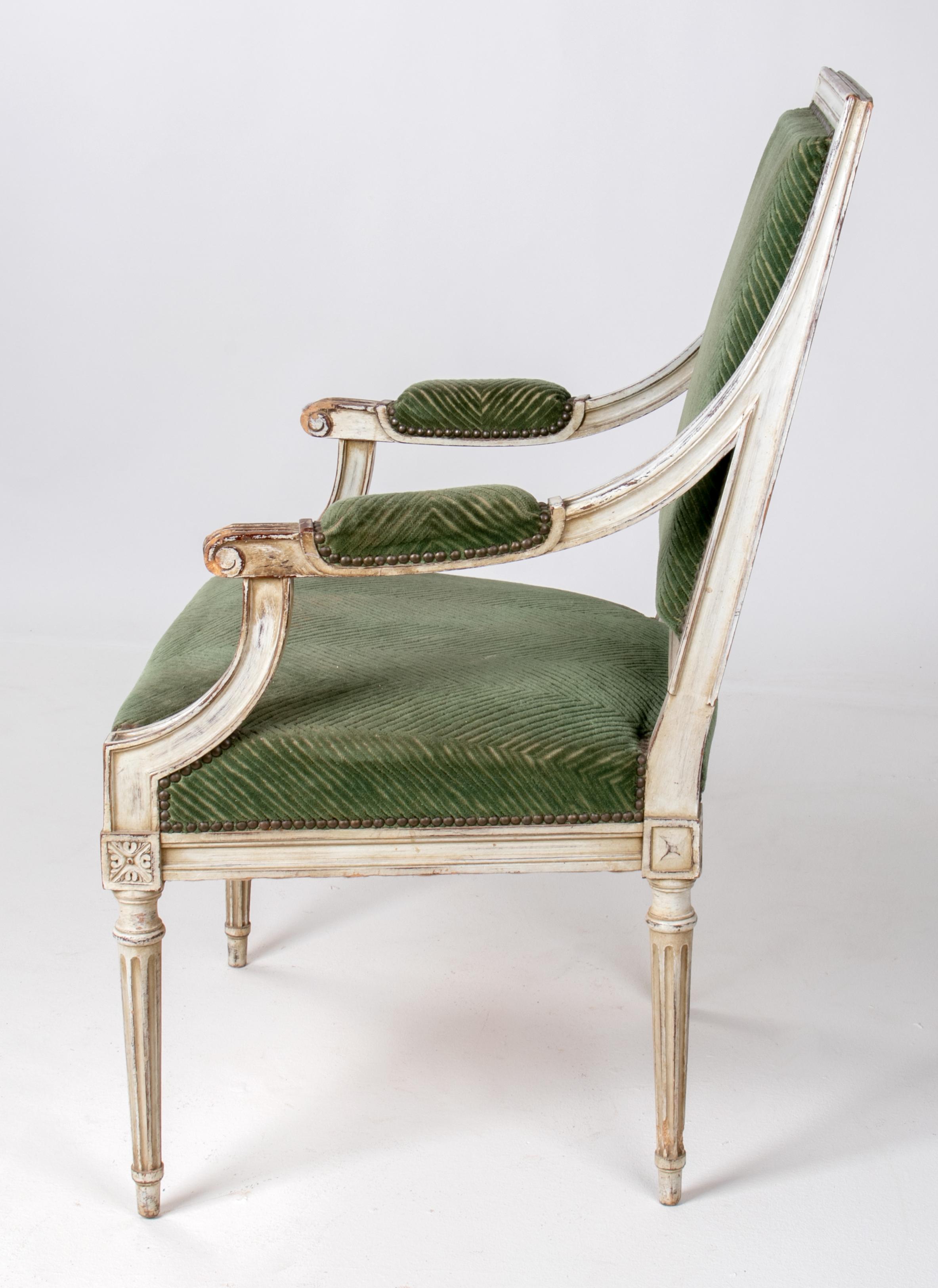 19th Century 1870s French Louis XVI Style White Lacquered and Velvet Upholstered Armchair For Sale