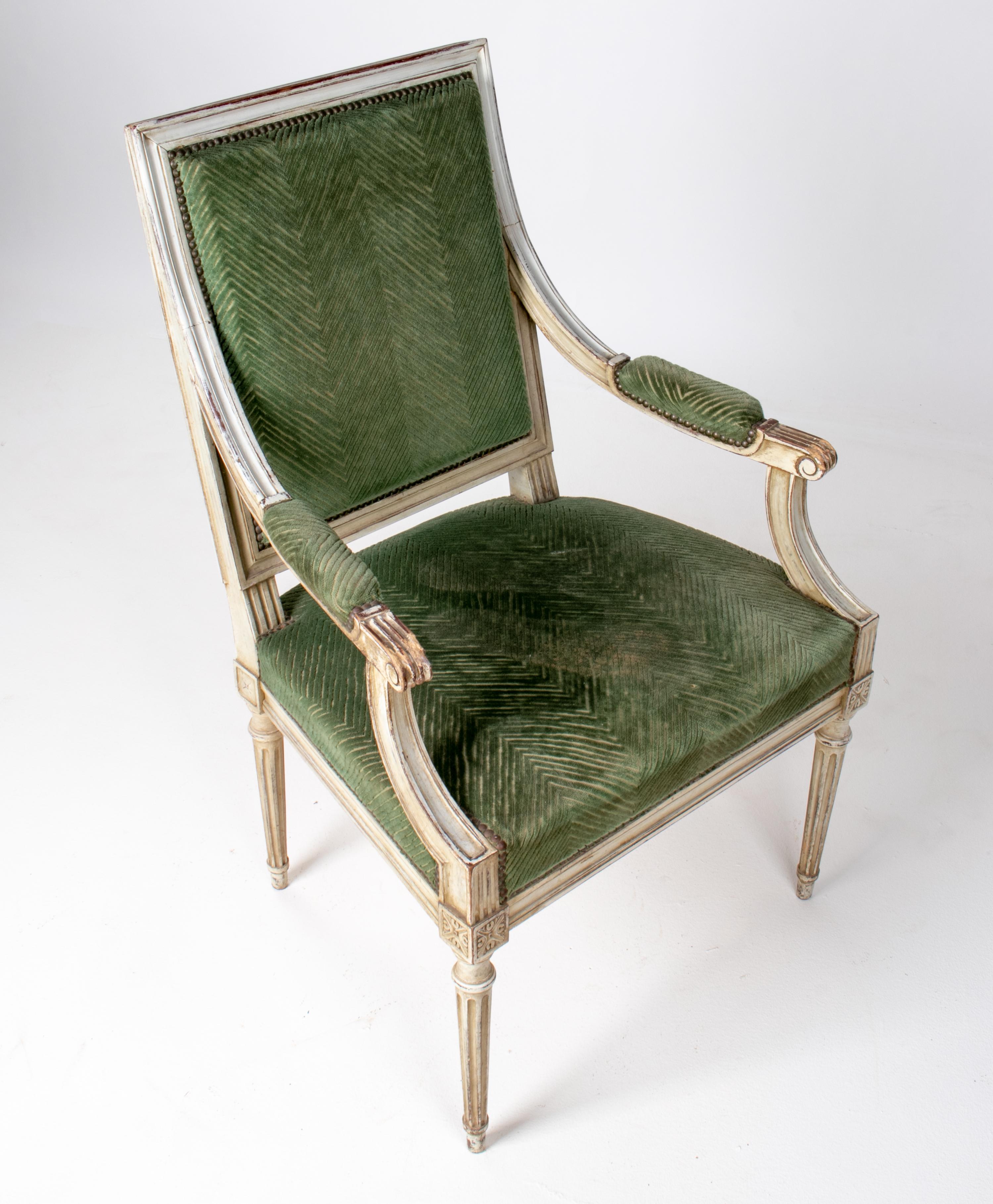 1870s French Louis XVI Style White Lacquered and Velvet Upholstered Armchair For Sale 3