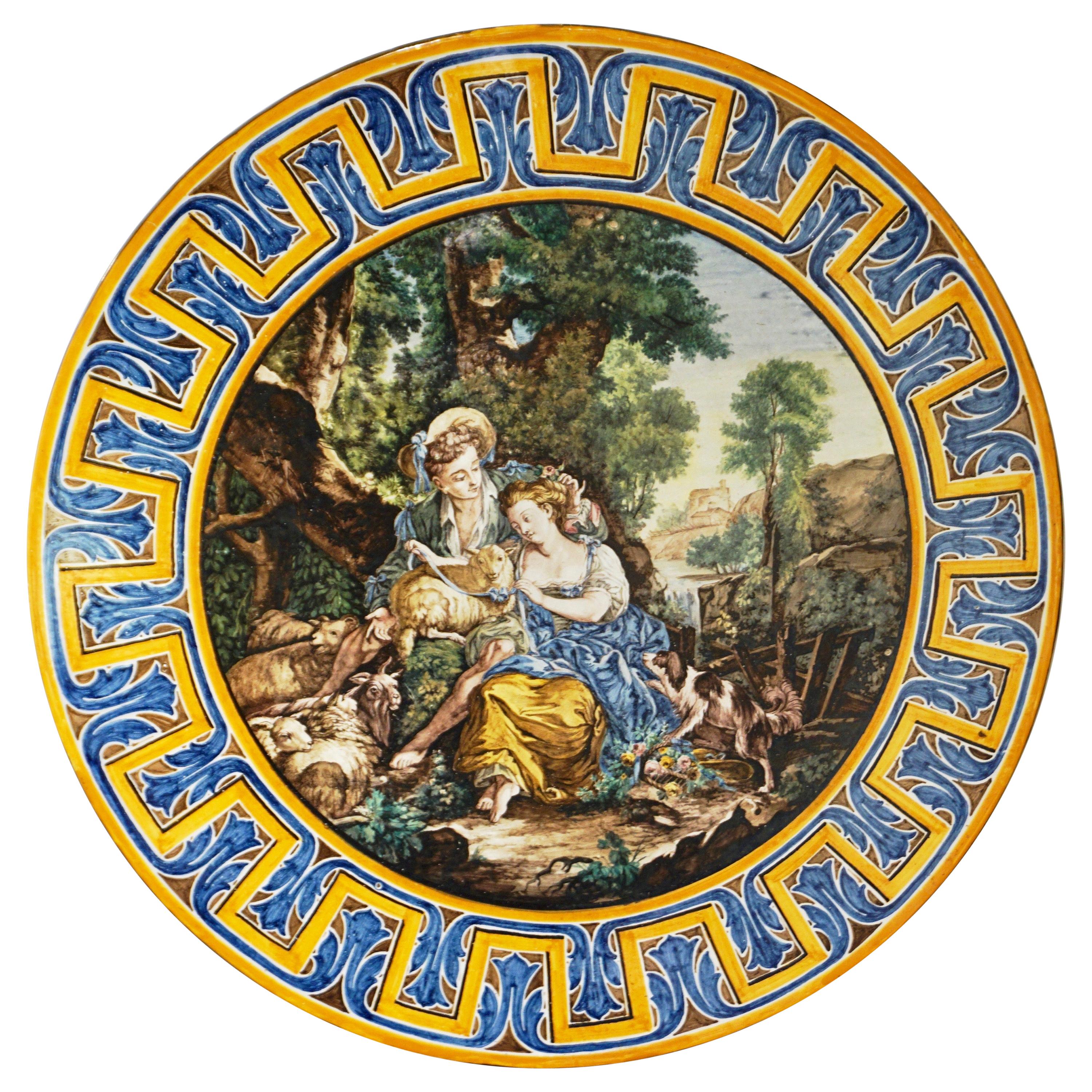 Plaque d'art mural en poterie émaillée jaune, bleue et blanche de style néo-rococo français des années 1870 en vente