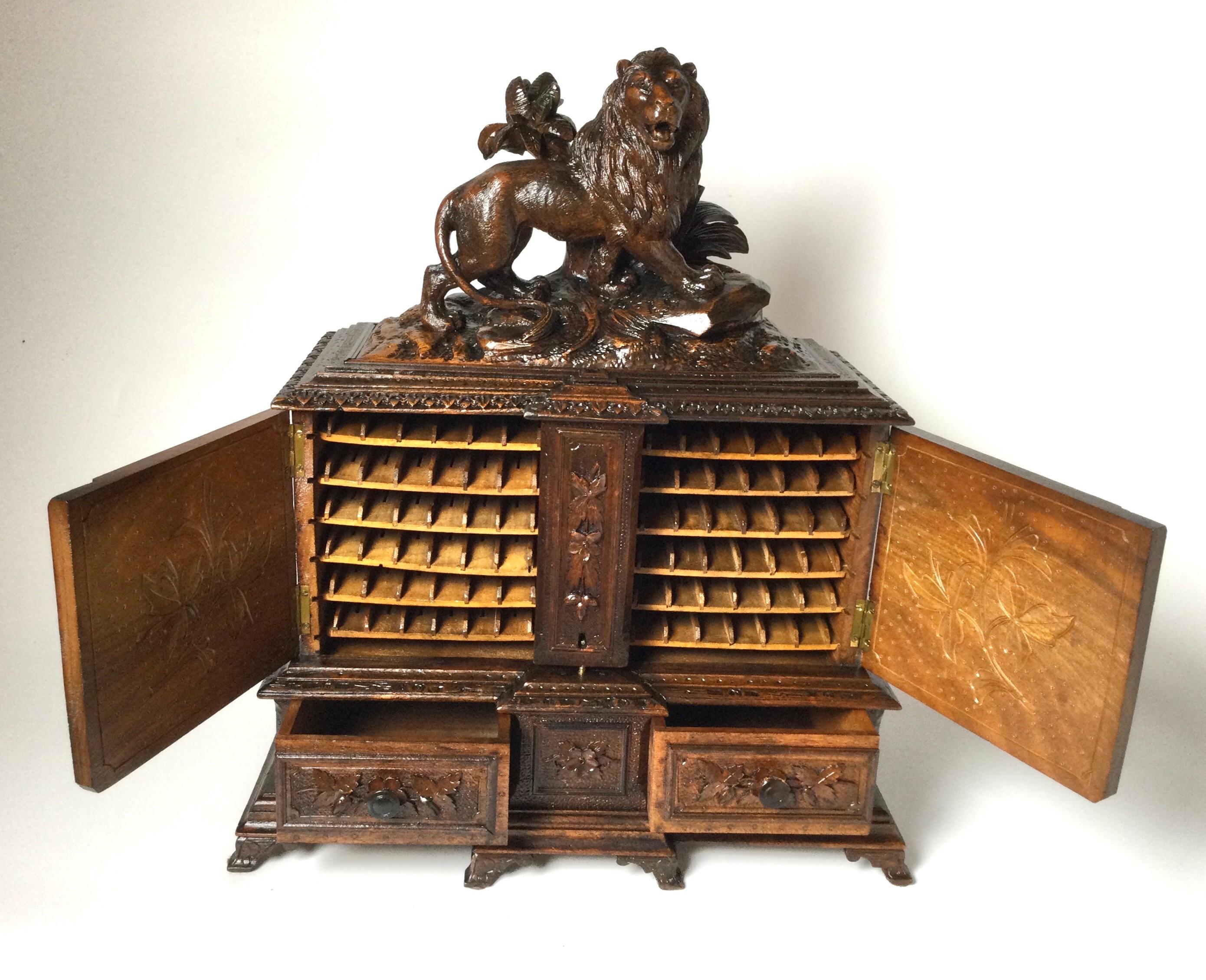 1870's Hand Carved Black Forrest Humidor Cigar Cabinet In Excellent Condition In Lambertville, NJ
