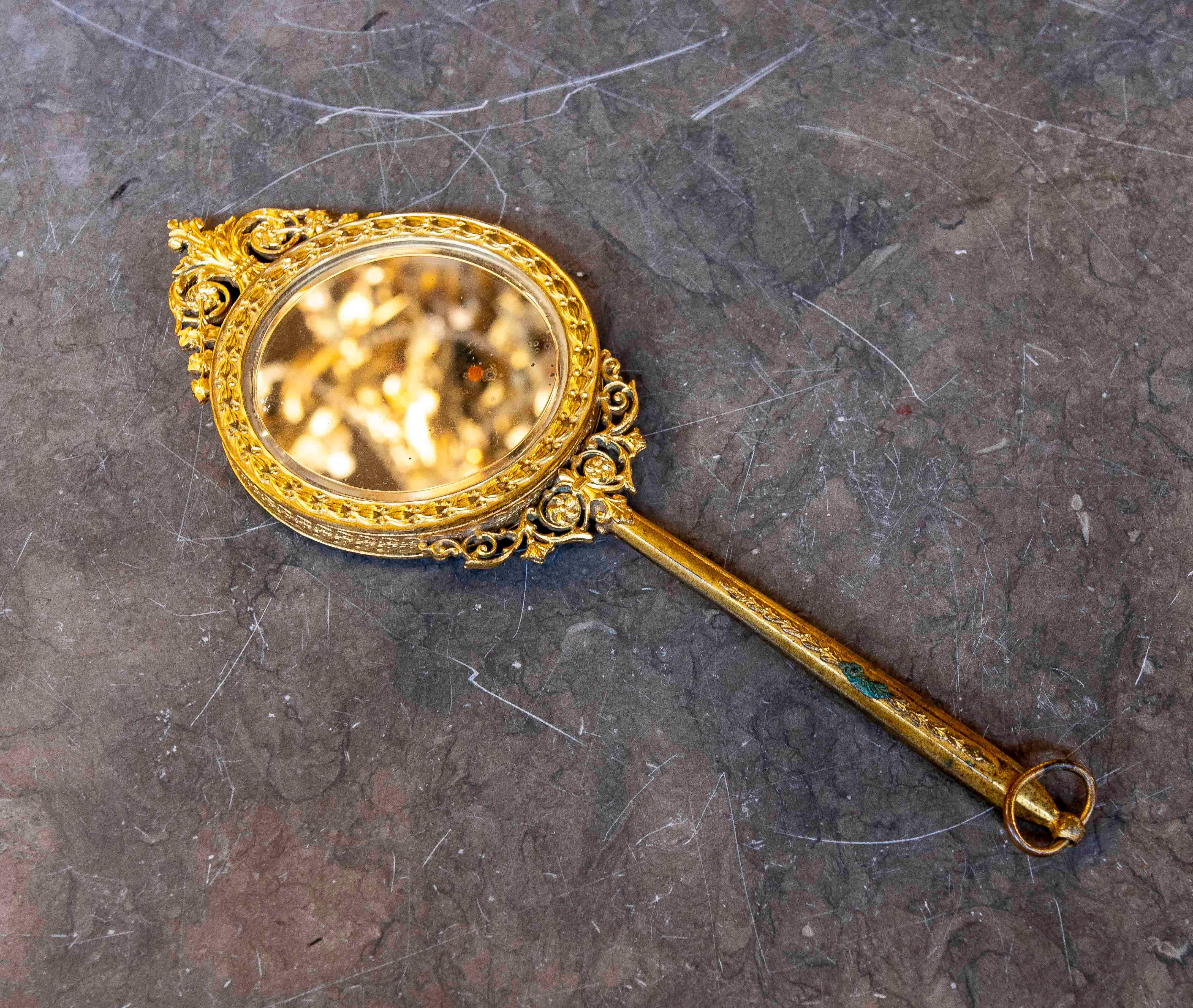 1870s Hand Mirror with Decorated Golden Frame & Central Miniature, Baroque Style In Good Condition In Marbella, ES