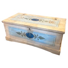 Coffre à couvertures de mariage sicilien en bois de sapin laqué des années 1870