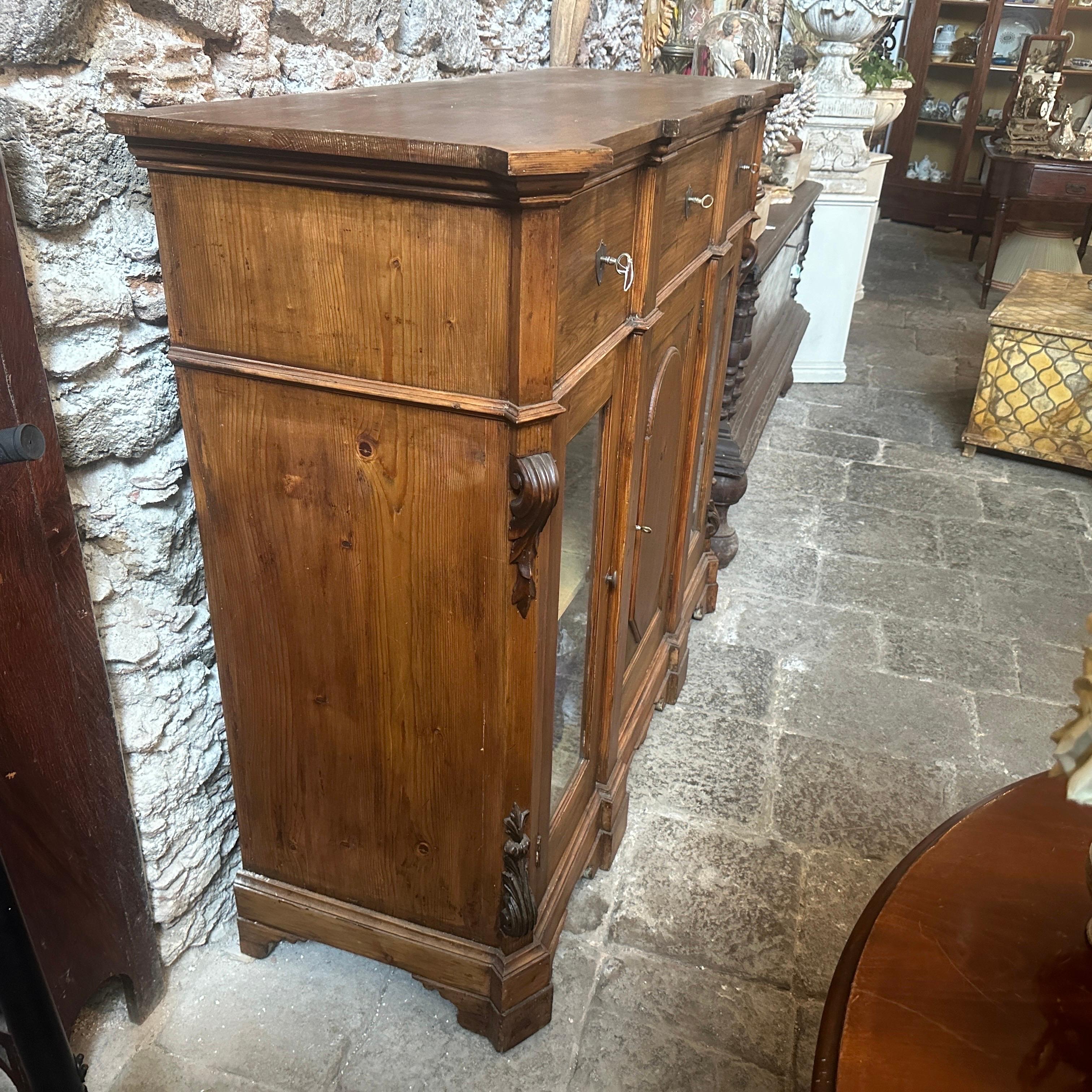 1870s Louis Philippe Hand-Carved Fir Wood Sicilian Credenza For Sale 7