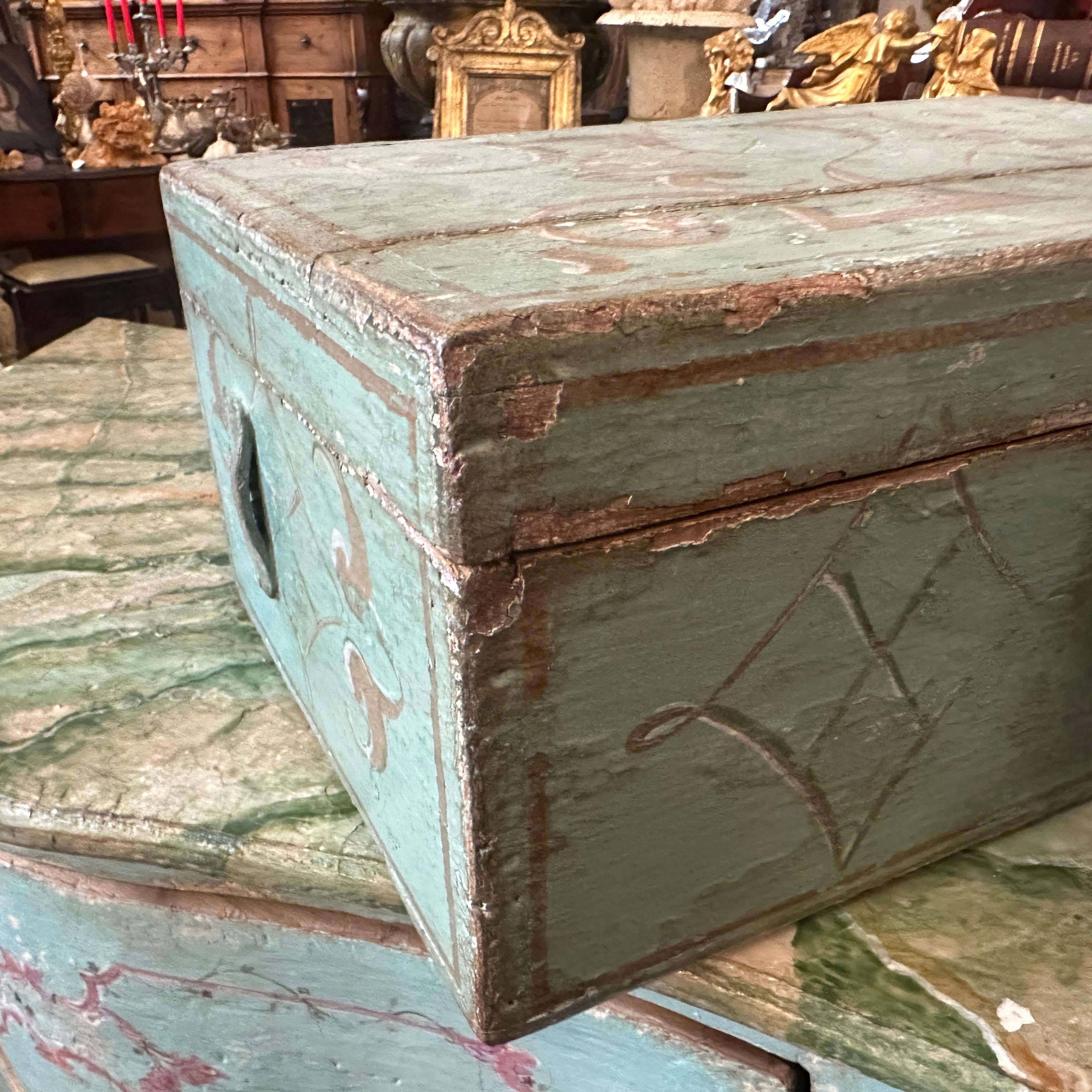1870s Louis Philippe Light Blue and Brown Lacquered Wood Sicilian Box For Sale 7