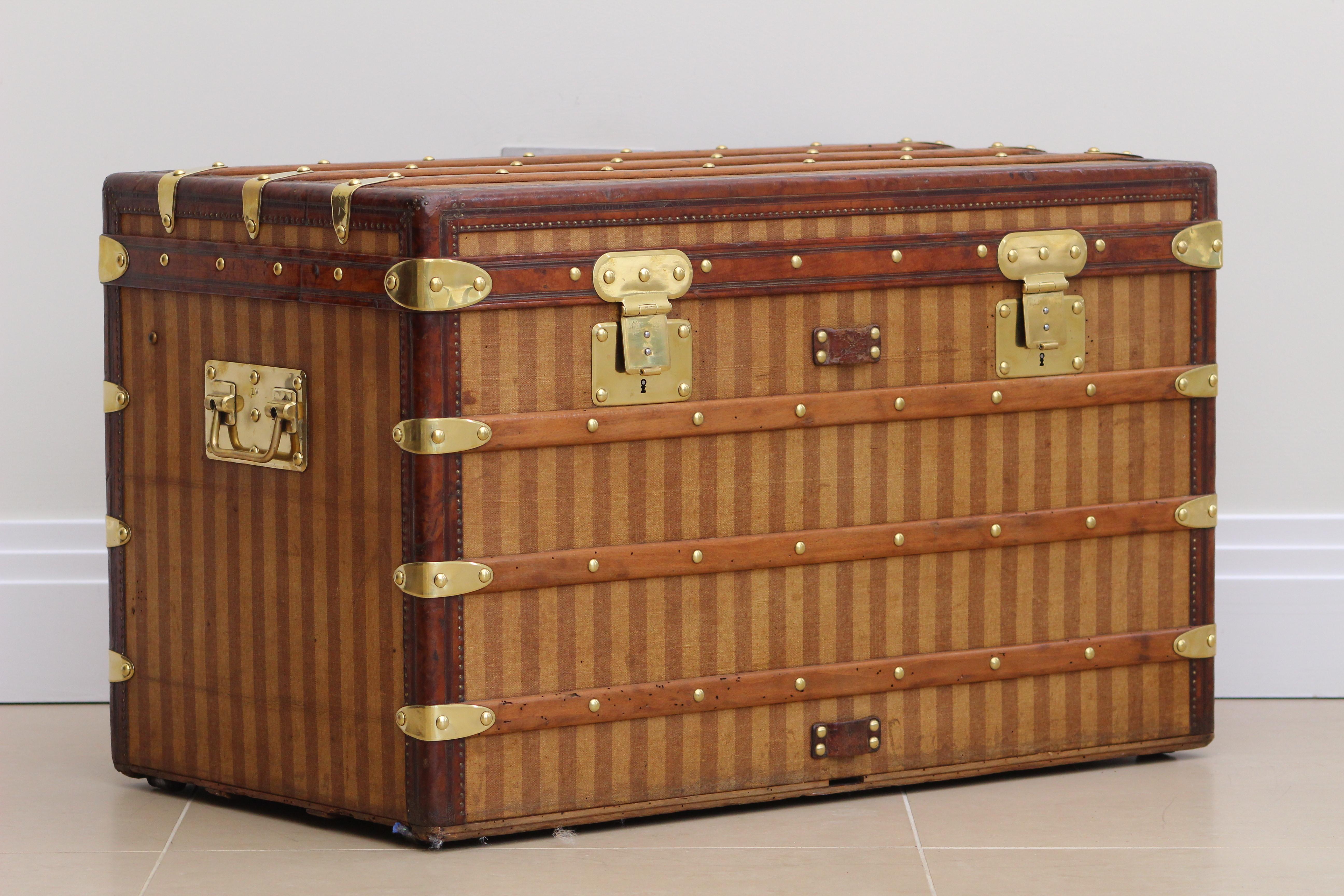 1870s Louis Vuitton Rayee Courier Trunk 7