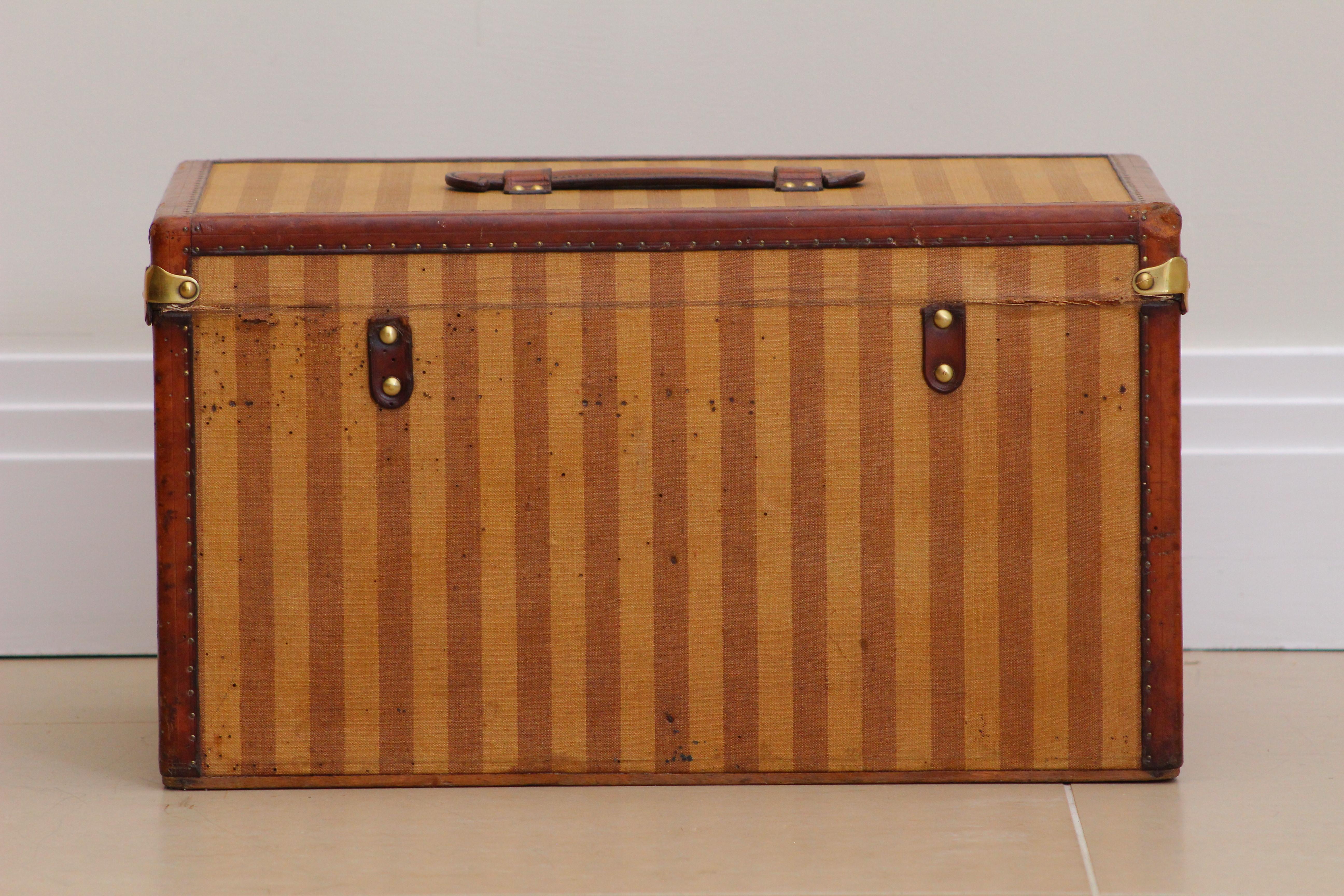 1870s Louis Vuitton Rayee Hatbox Trunk For Sale 1