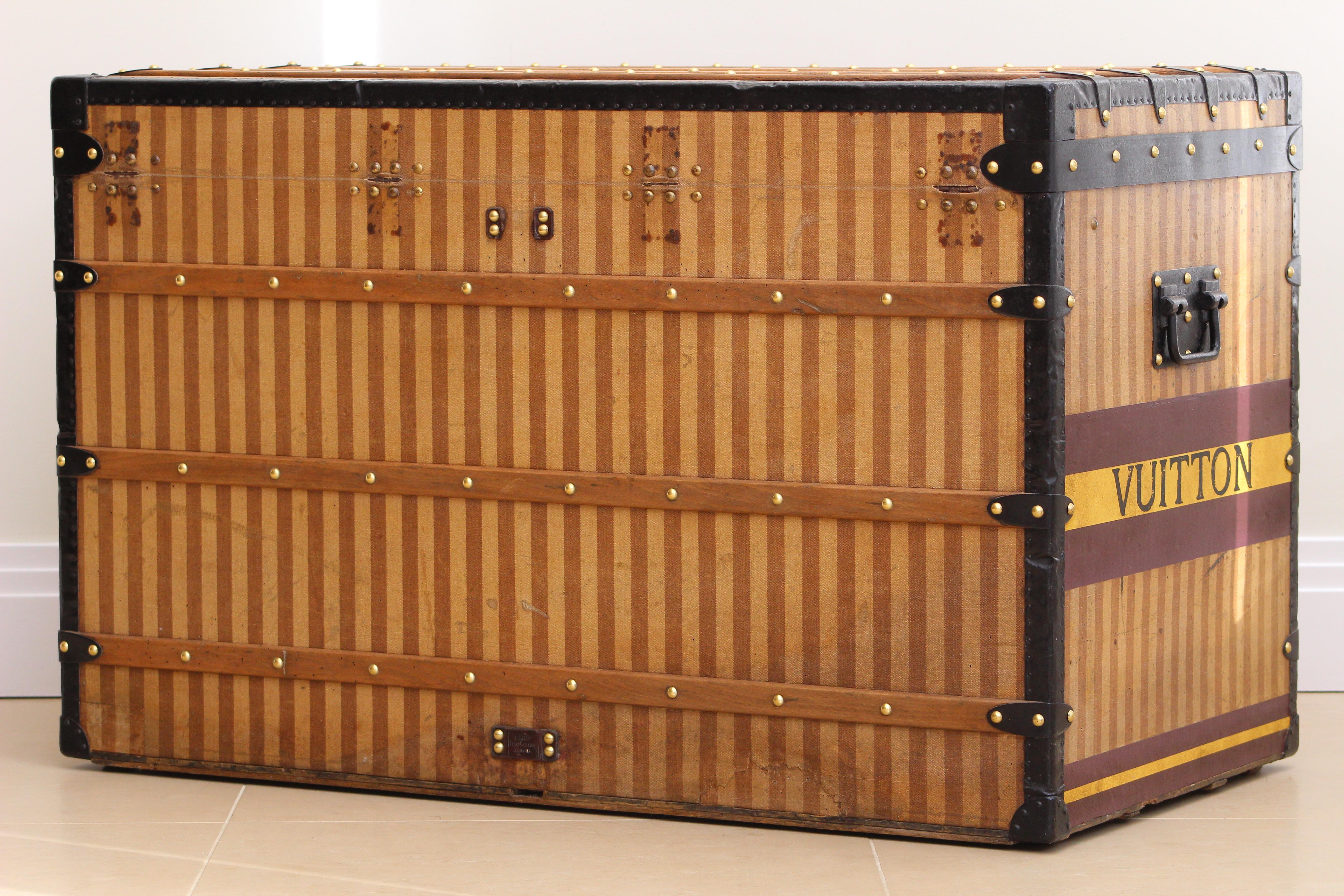 1870s Louis Vuitton Rayee Malle Haute Trunk In Good Condition In London, GB