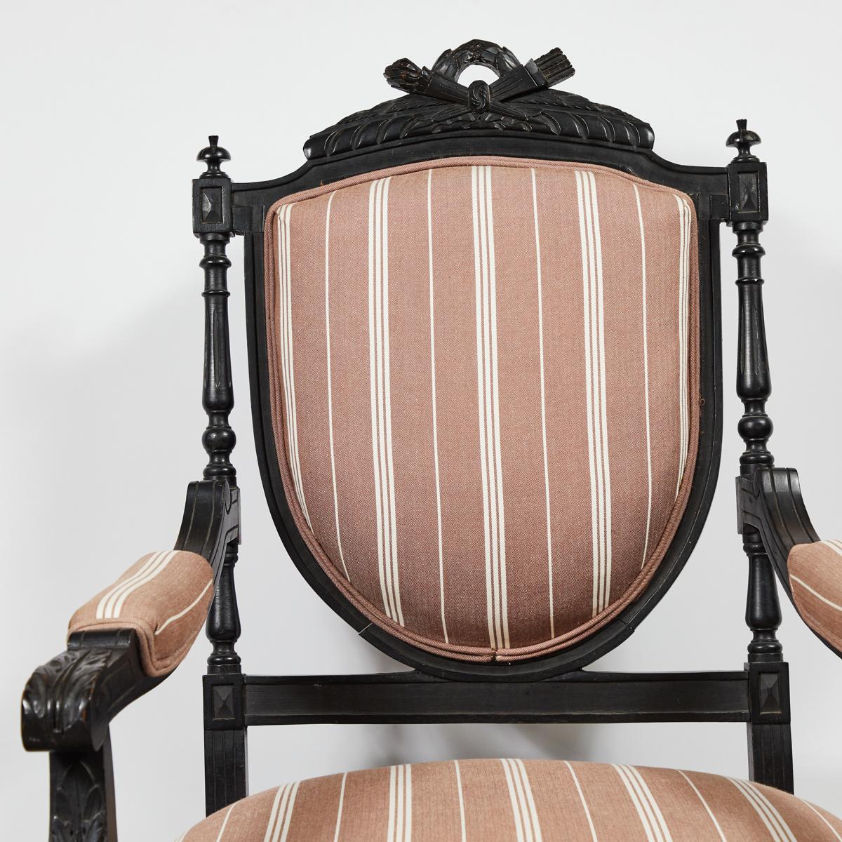 1870s Louis XVI Style Ebonized Fauteuil in Upholstered Linen In Good Condition For Sale In Los Angeles, CA
