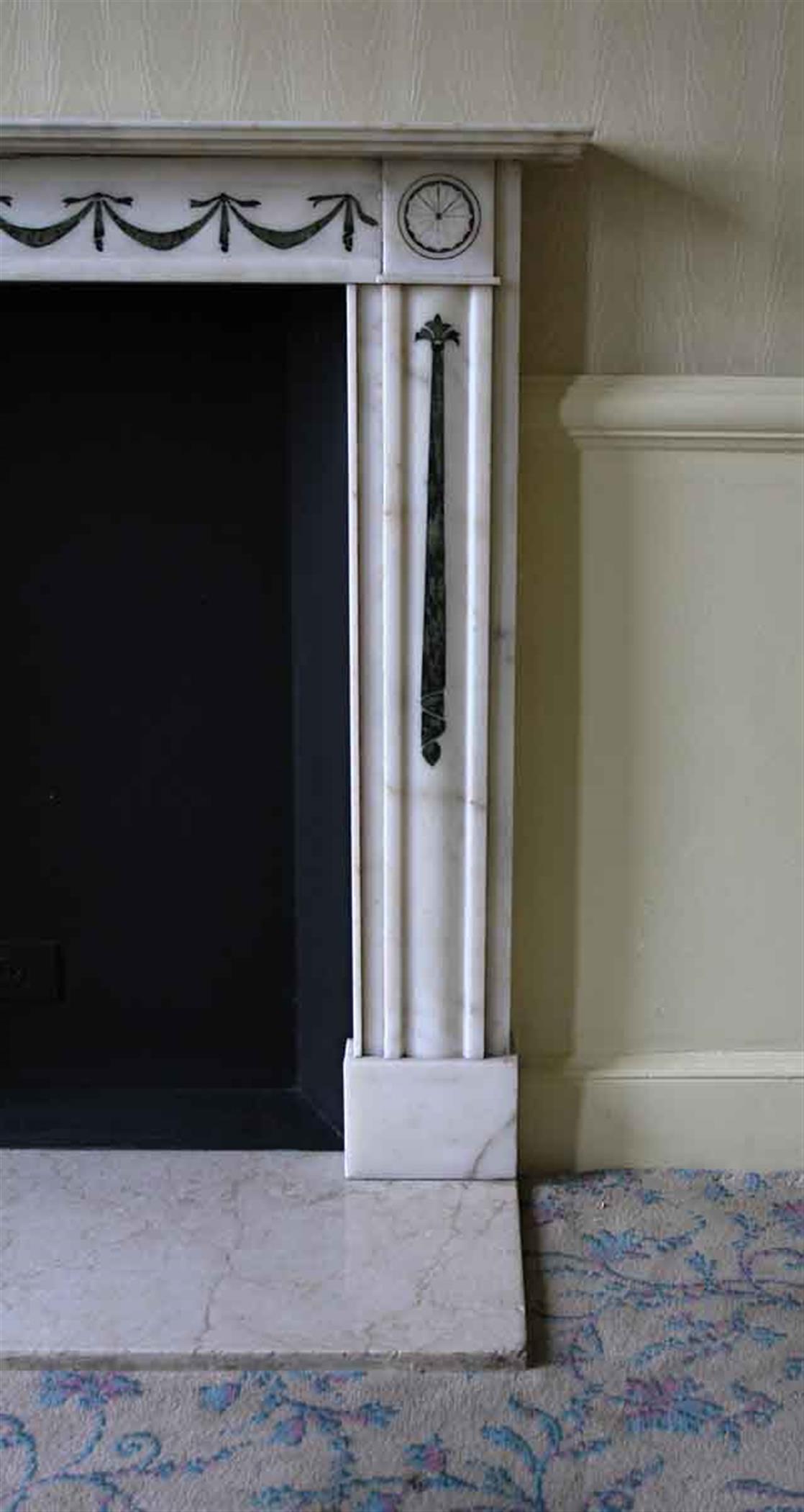 Incrustation d'onyx blanc pour cheminée de l'hôtel Waldorf Astoria de New York en vente 4