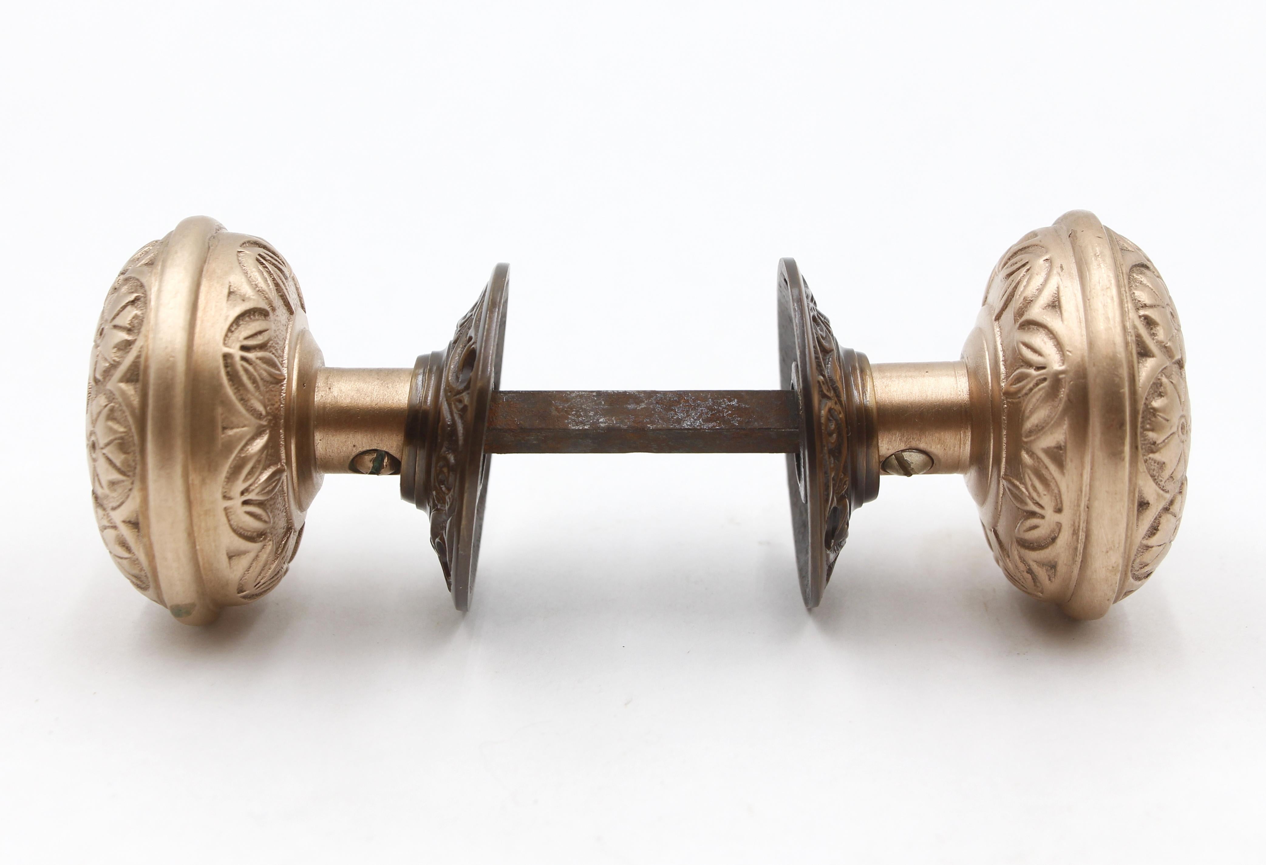 Aesthetic Movement 1870s Polished Brass 8-Fold Passage Doorknob Set Qty Available For Sale