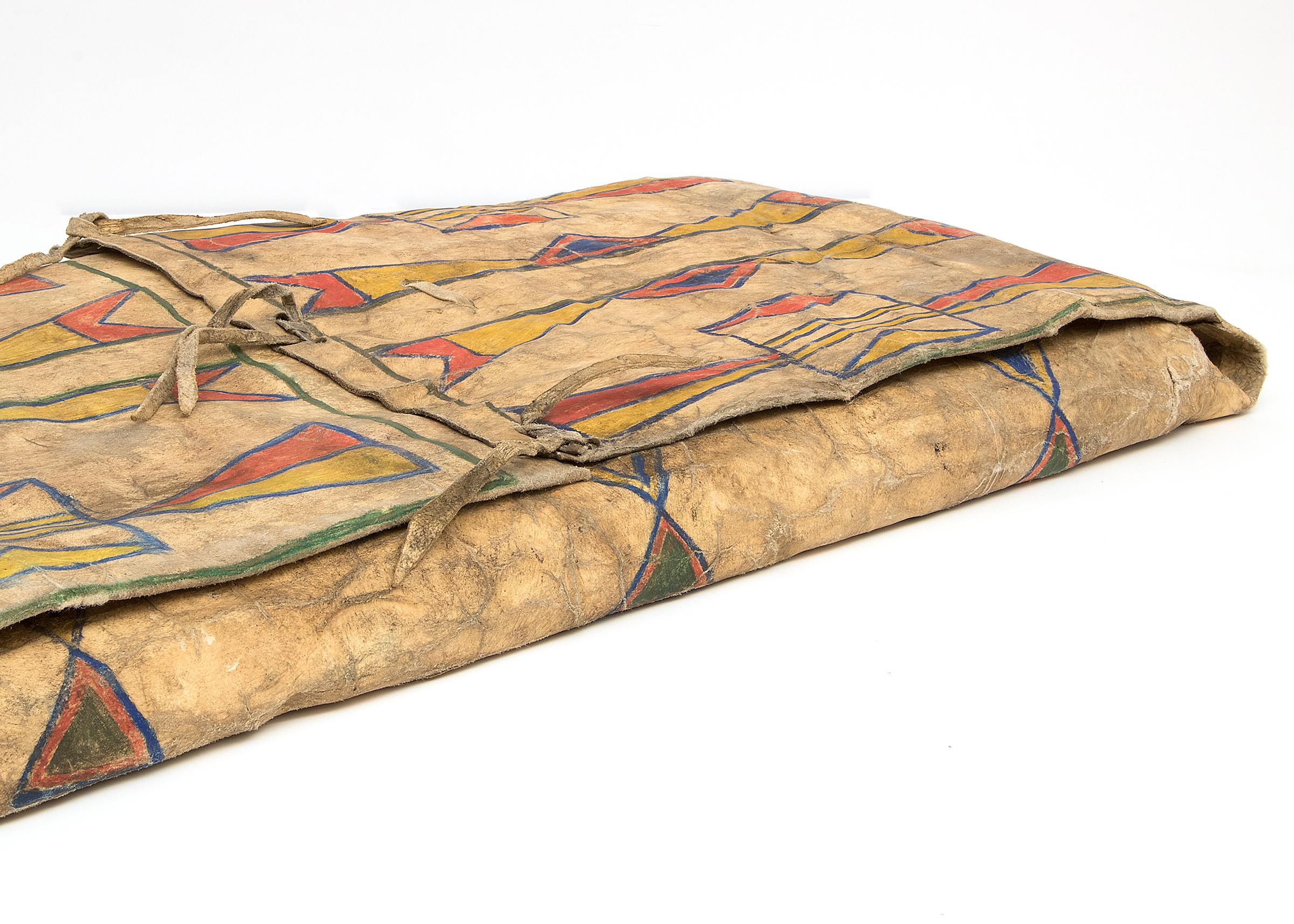 1870s Transitional Plateau Rawhide Parfleche Envelope with Geometric Patterns In Good Condition In Denver, CO