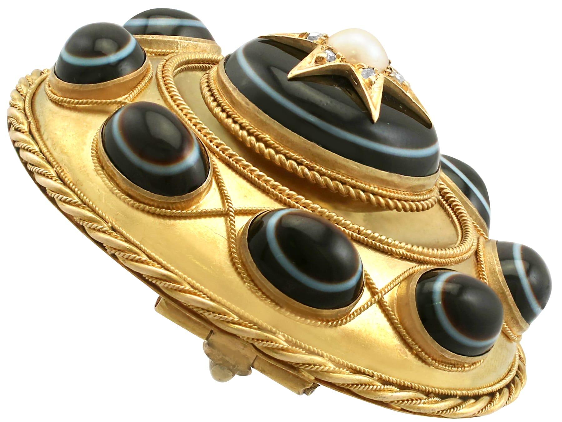 Broche de deuil victorienne en or jaune avec agate et perles de rocaille, diamants, années 1870 Excellent état - En vente à Jesmond, Newcastle Upon Tyne