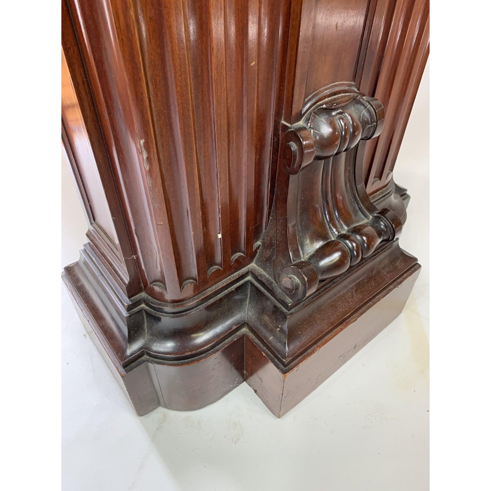Late 19th Century 1870s Victorian Carved Mahogany Pedestal