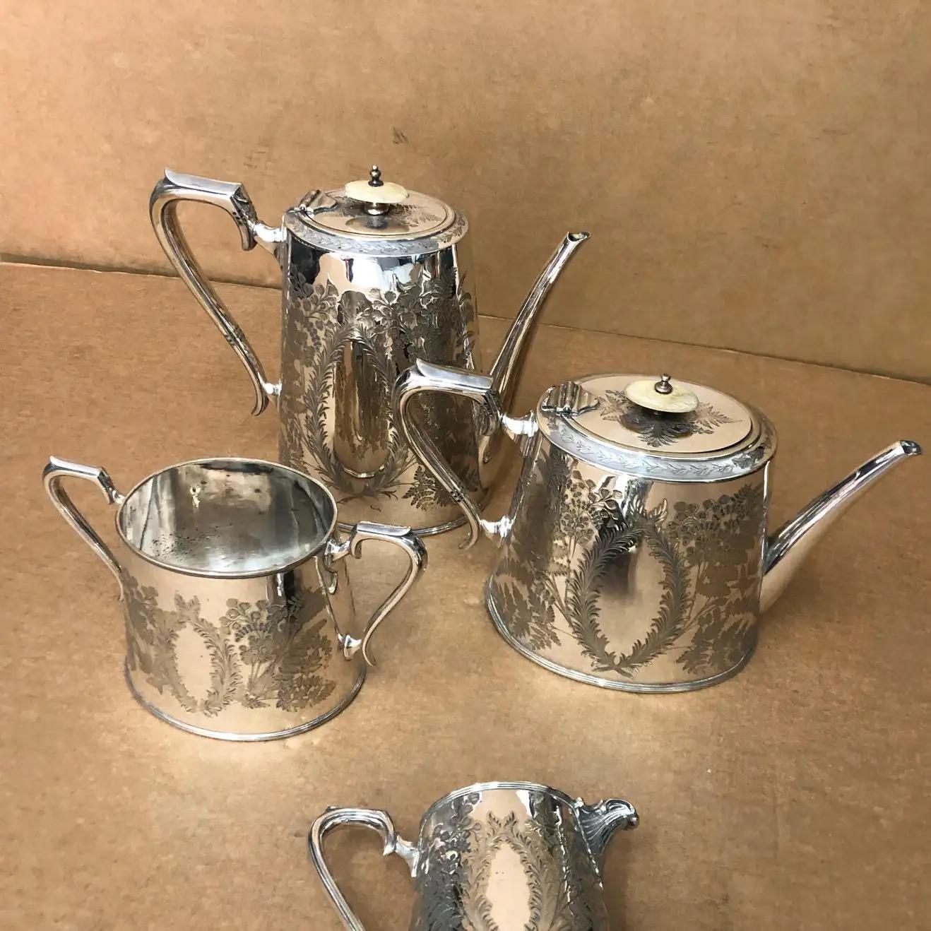 1870s, Walker & Hall Victorian Silver Plate English 4 Pieces Tea Set 2
