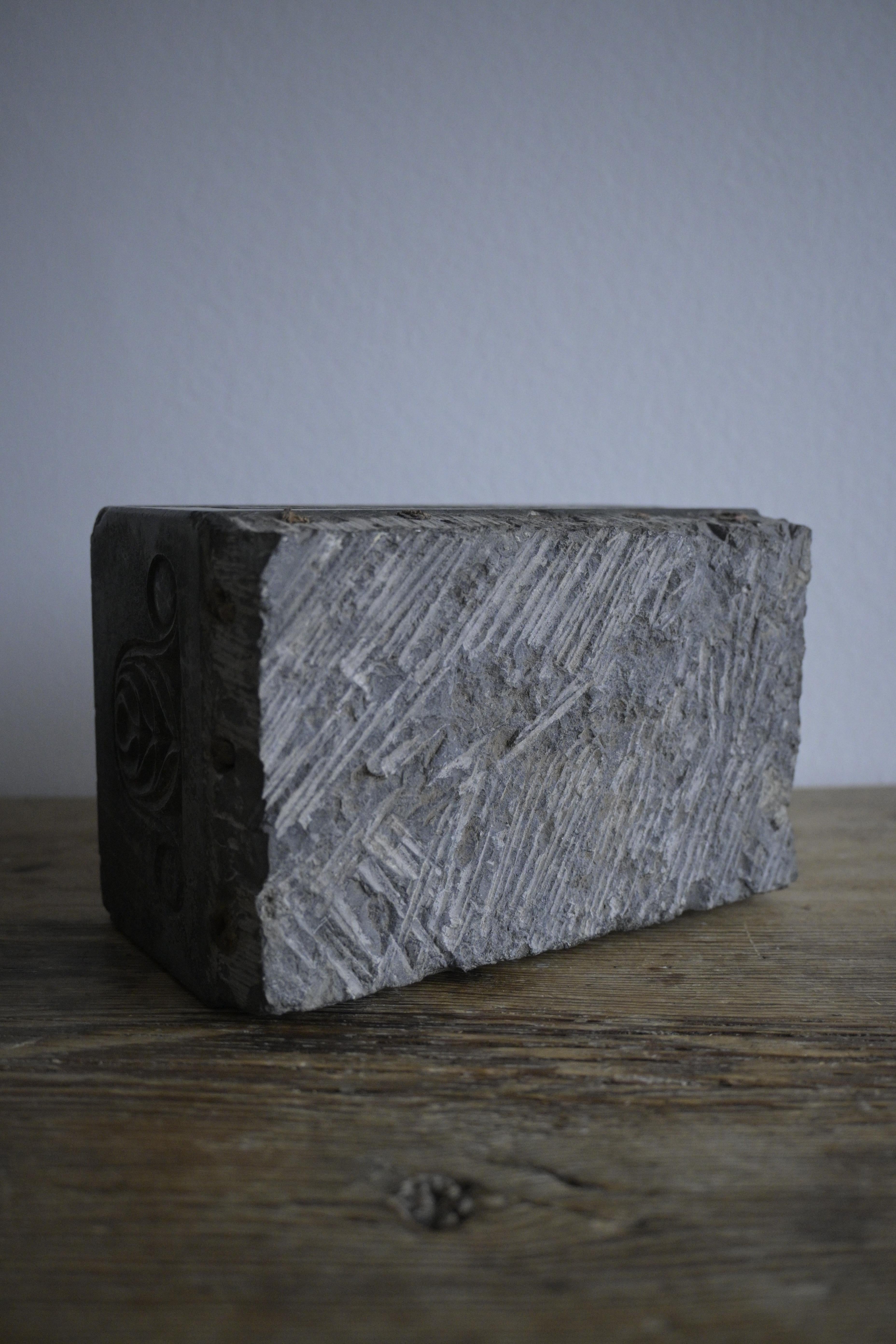 1871 Pad à aiguille en pierre calcaire d'Öland en Suède en vente 3