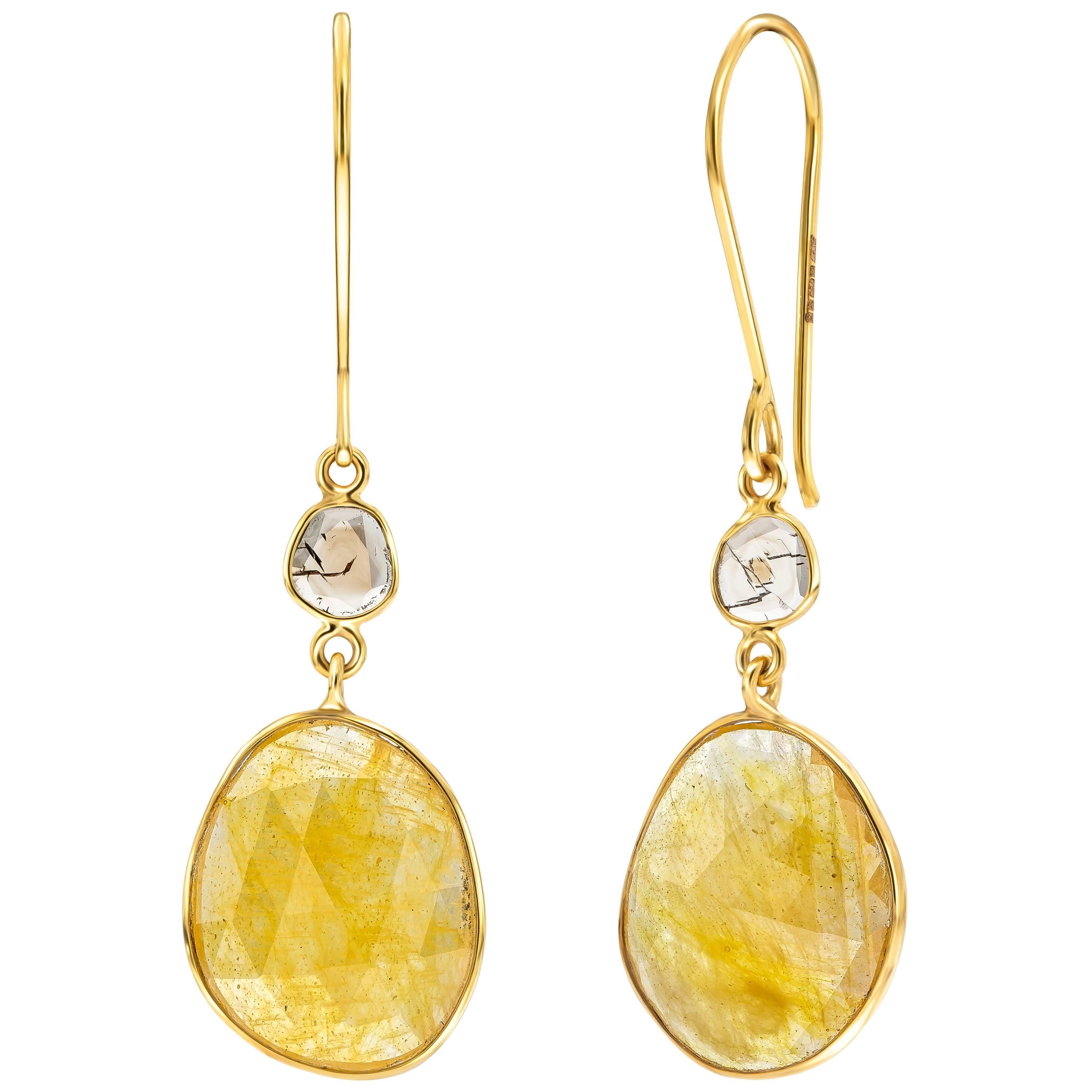 Boucles d'oreilles artisanales en or jaune 18 KT avec saphirs taille rose 18,72 carats et diamants