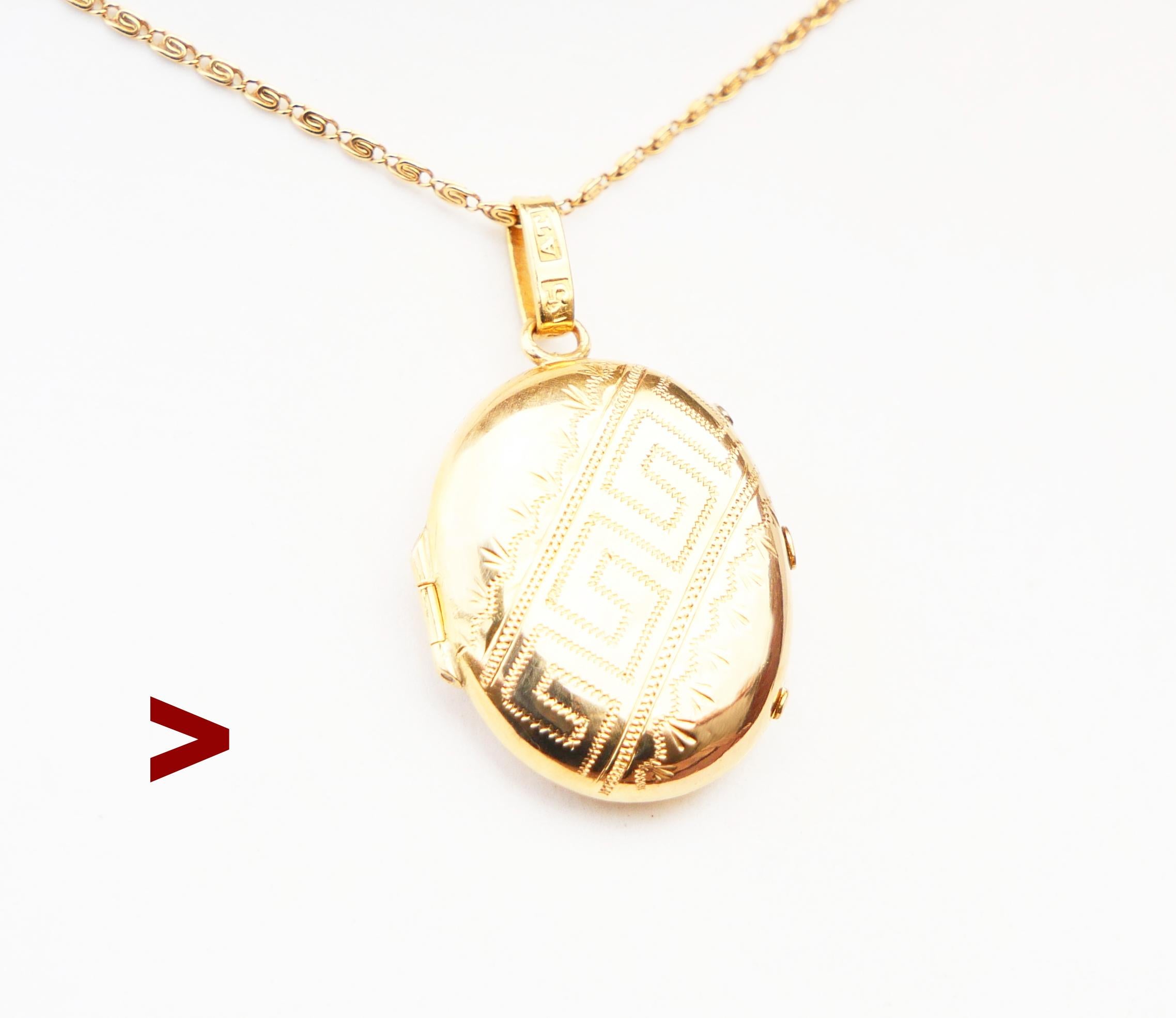 Hand-made in 18K Gold - Pendant / Locket with hand-engraved ornaments of Greek Key on both sides. Made in solid 18K Yellow Gold. One internal removable bezel inside, no glass. All parts tested 18K Yellow Gold. Bail with worn Swedish XIX cent