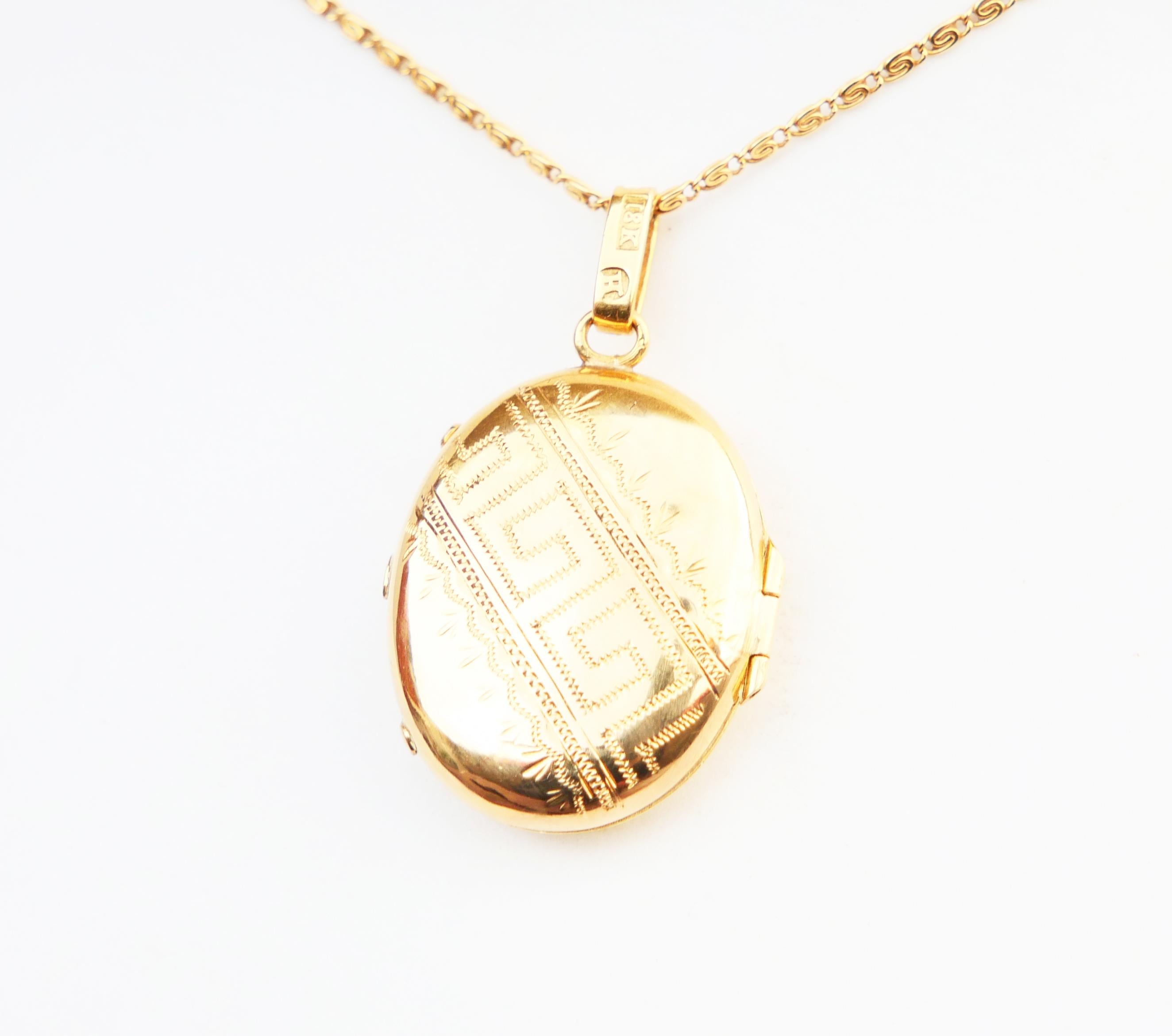 1873 Nordic Pendant Picture Locket solid 18K Yellow Gold/ 3.25 gr For Sale 1