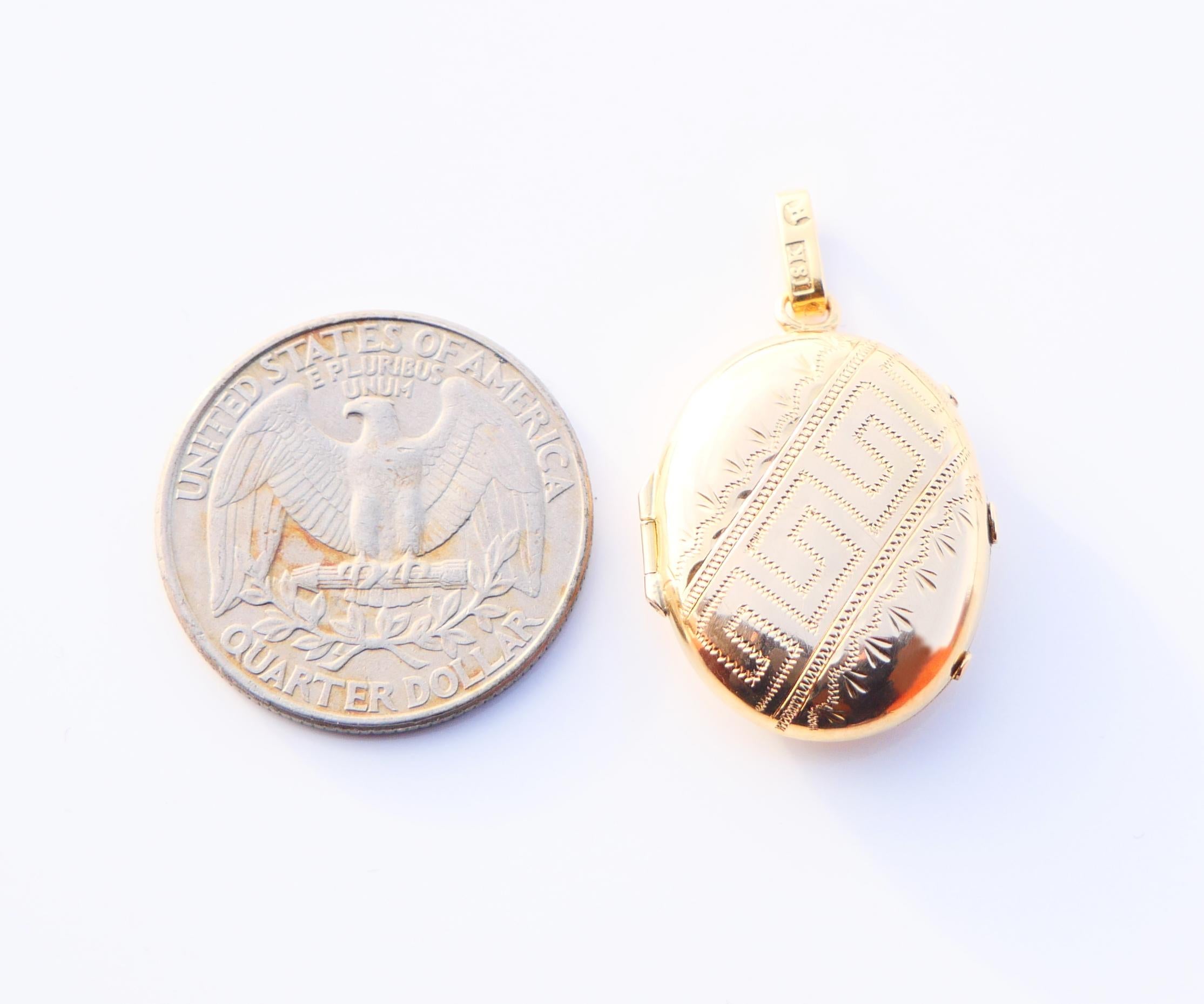 1873 Nordic Pendant Picture Locket solid 18K Yellow Gold/ 3.25 gr For Sale 5