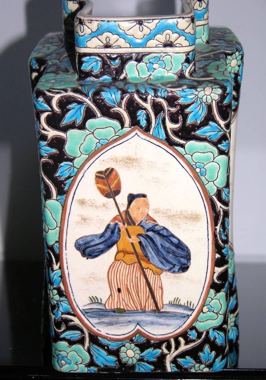 Fait main Vase de centre de table français de style Longwy de 1875, décor asiatique par Gien en vente