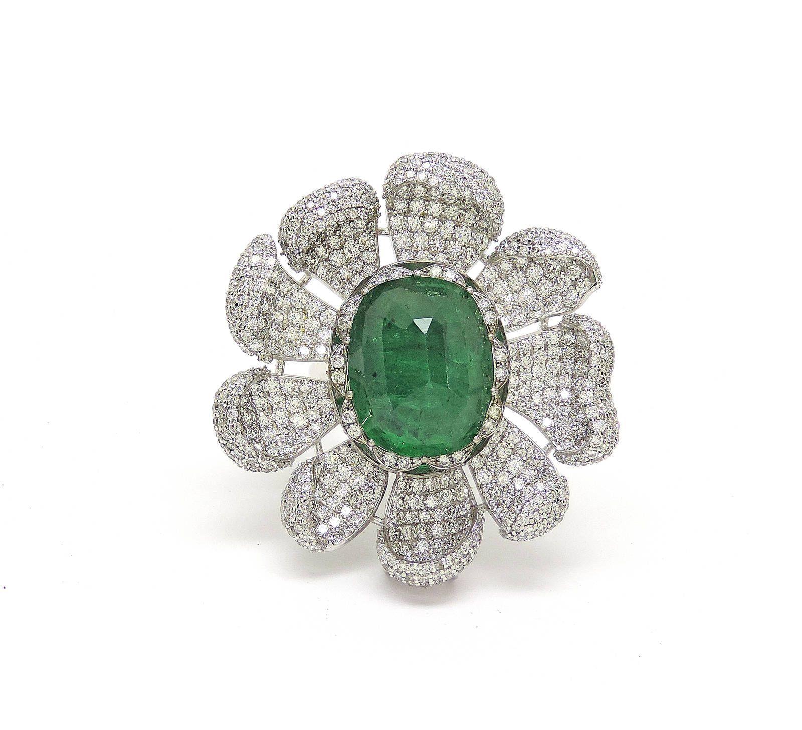 18.75 carat Emerald Diamond Pendant cum Ring, 18k white gold emerald ring For Sale 6
