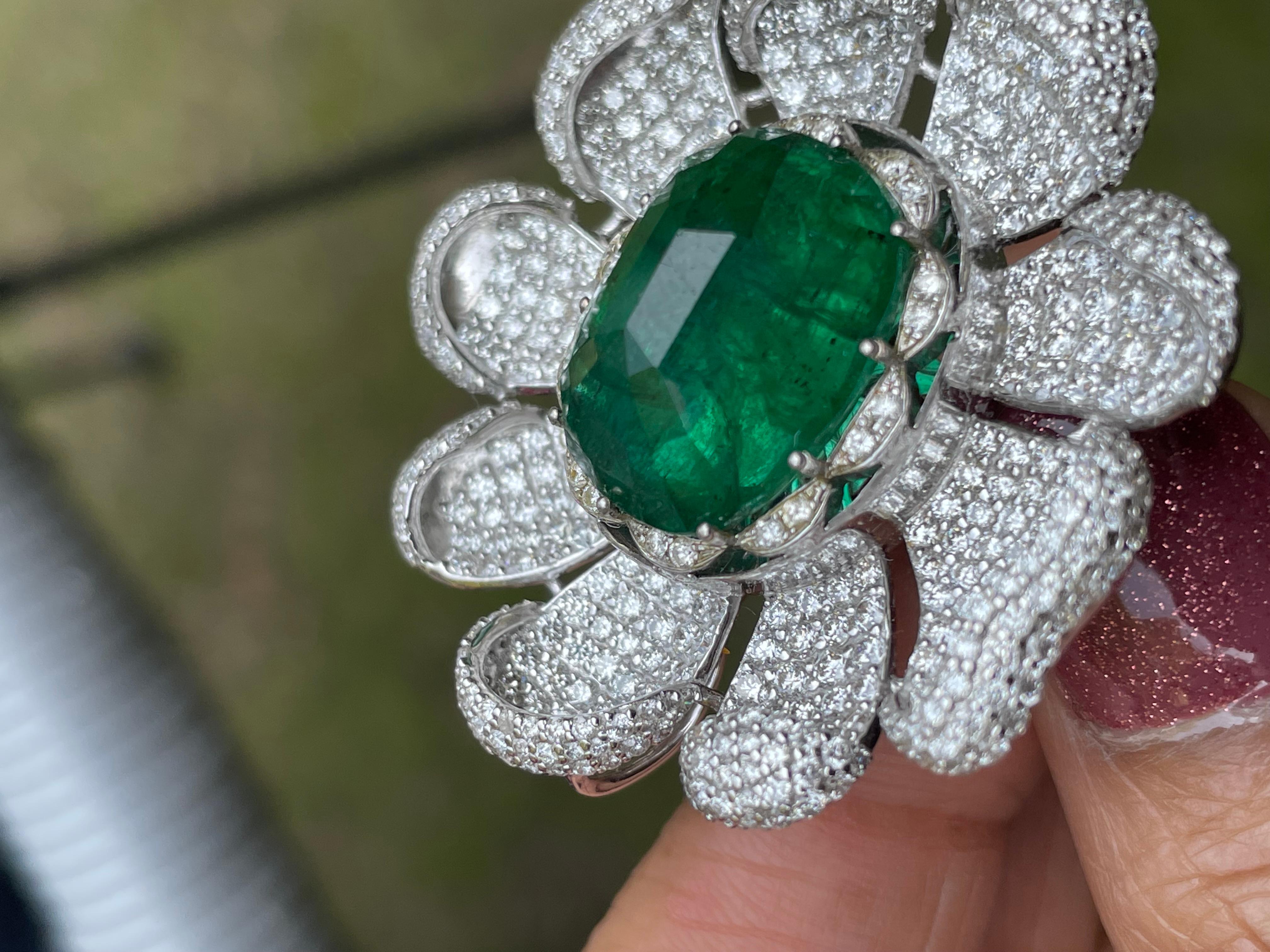 18.75 carat Emerald Diamond Pendant cum Ring, 18k white gold emerald ring For Sale 1