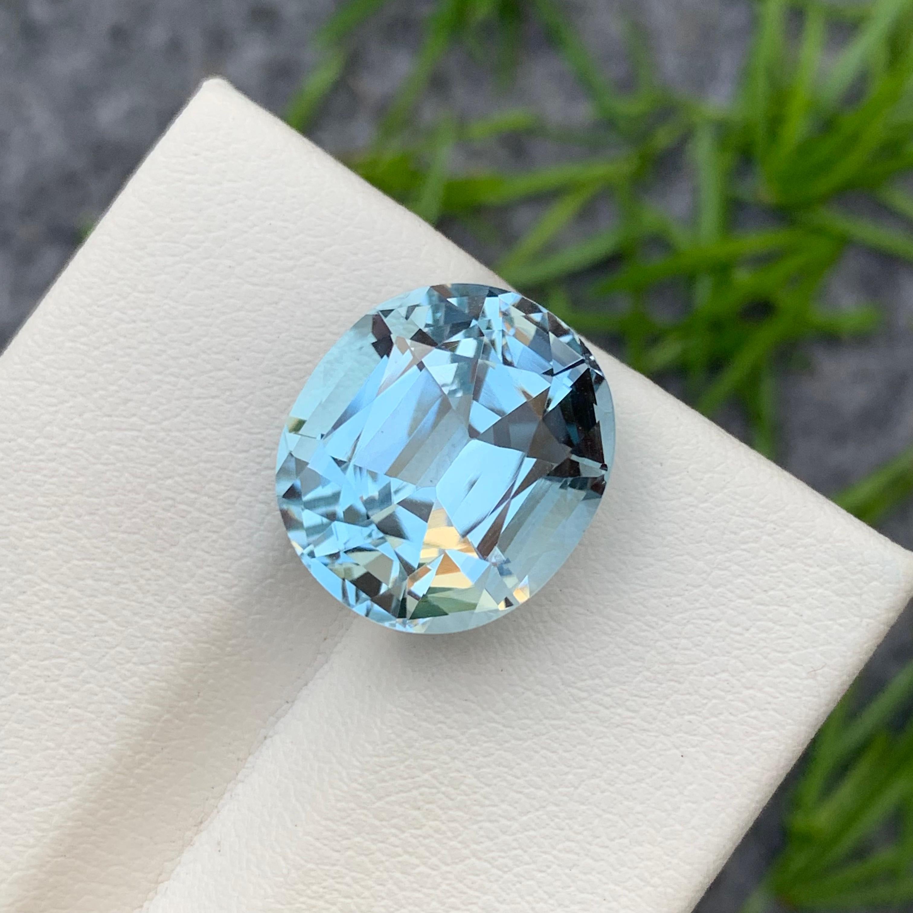 18.75 Carat Faceted Light Blue Topaz Cushion Cut Gemstone from Brazil Mine For Sale 1