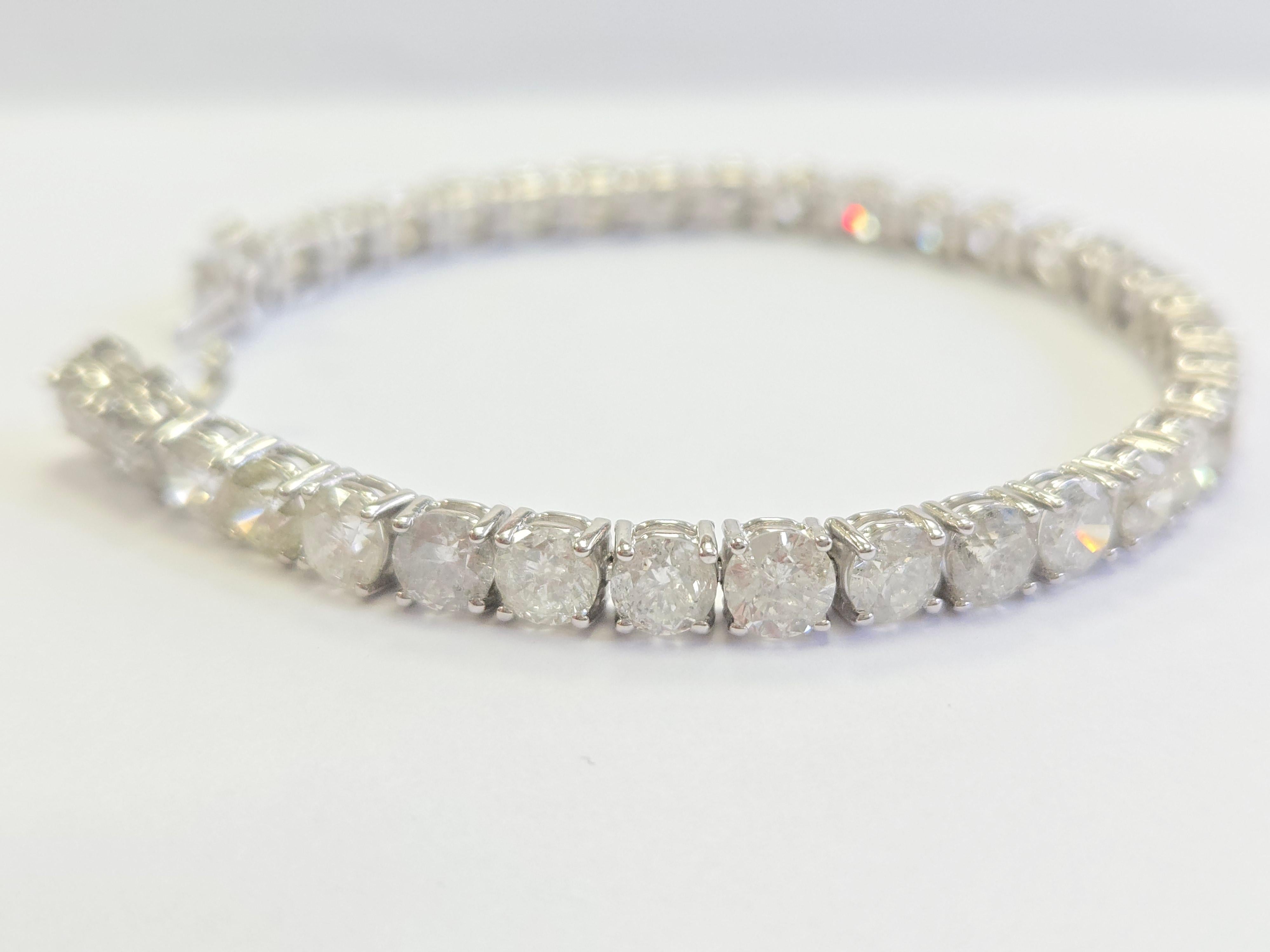 Pulsera de tenis con diamantes naturales de 18,75 quilates y oro blanco de 14 quilates en Nuevo estado para la venta en Great Neck Plaza, NY