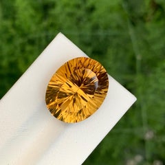 Pierre précieuse naturelle non sertie de 18.75 carats, taille laser