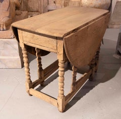 1875s Antique Drop-leaf Table Made of Solid Wood with Turned Legs