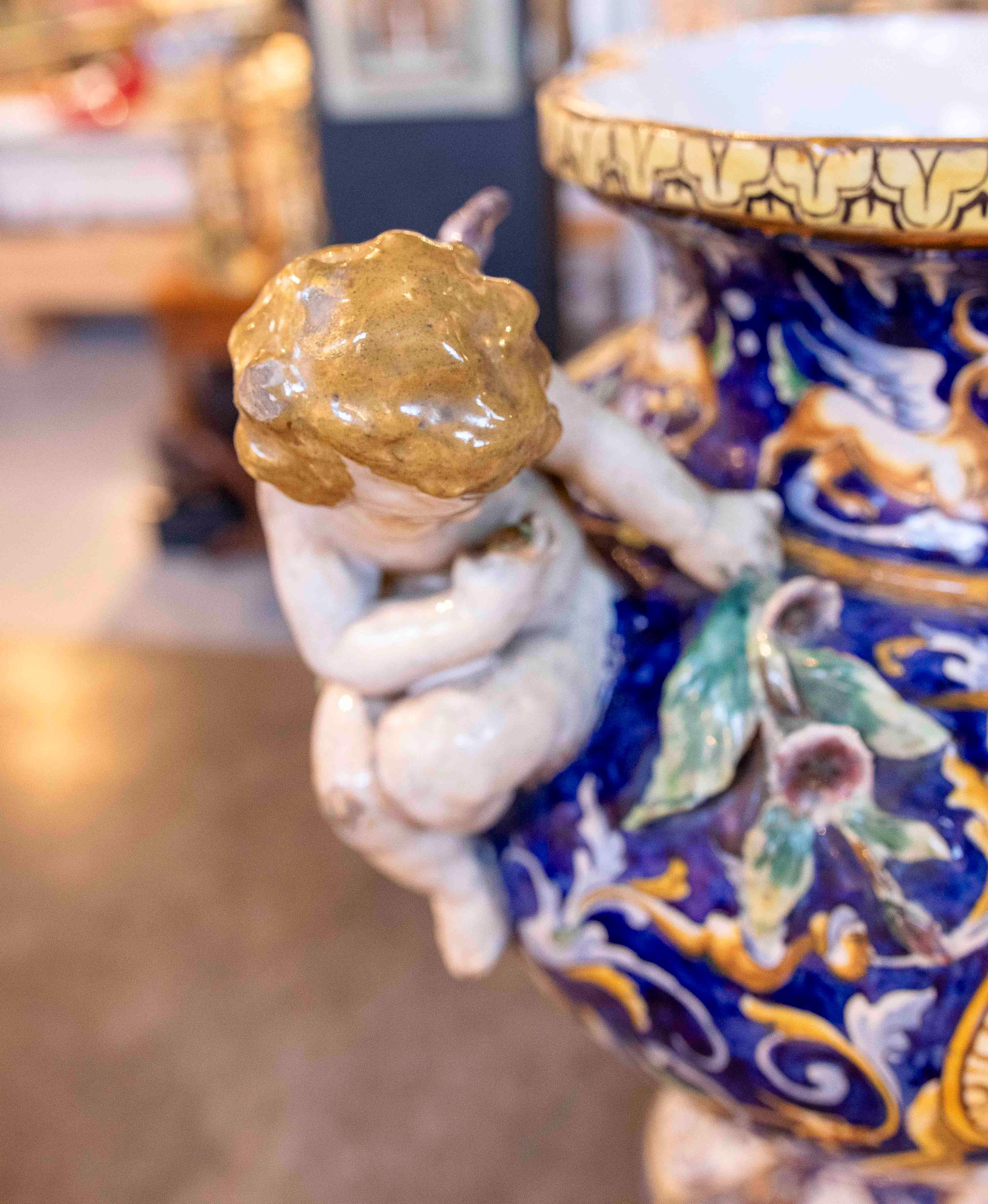 1875s Large Italian Polychrome Mmajolica Vase with Cherubs, Signed Gi. Battoji For Sale 8