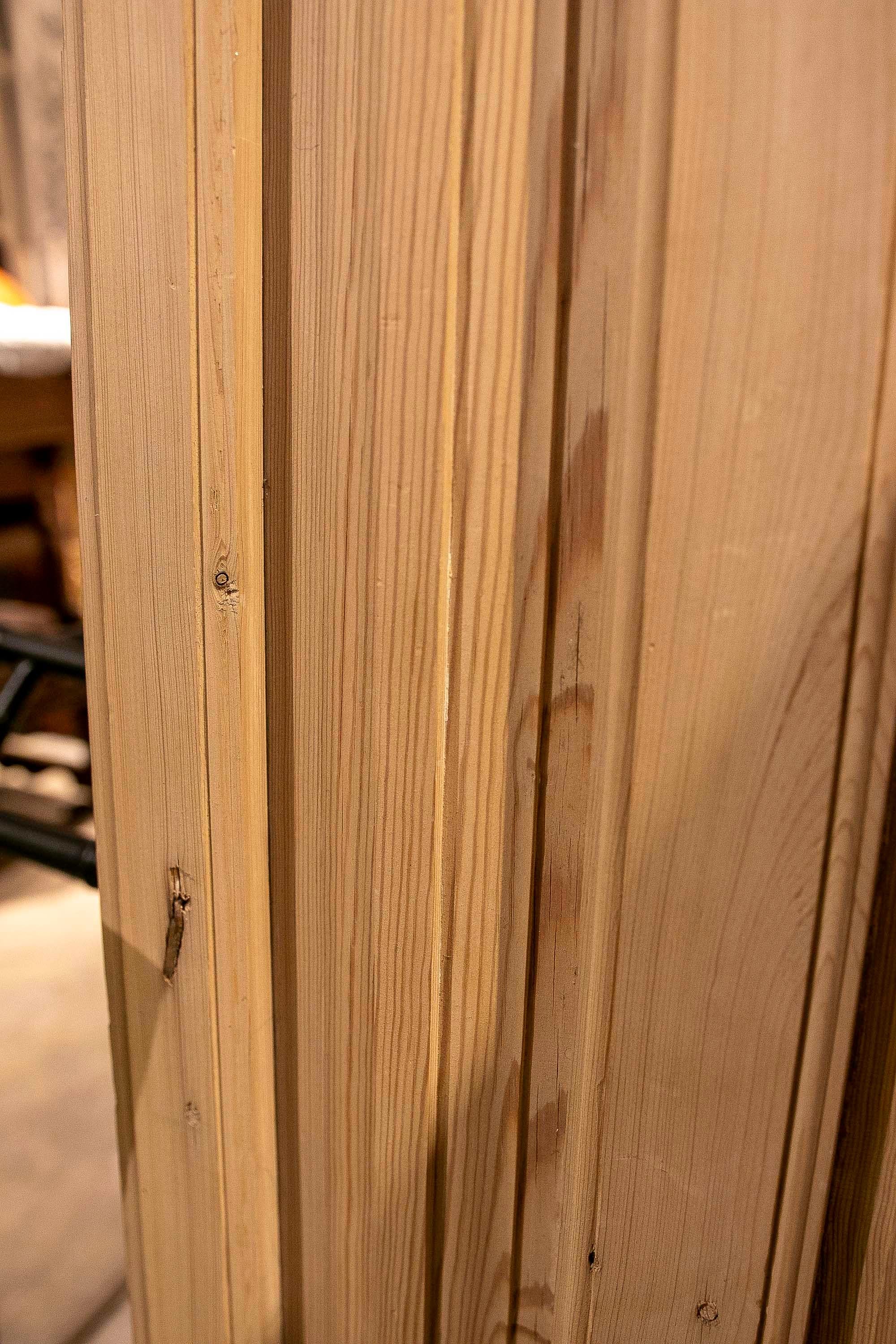 1875s Pair of Antique Wooden Doors with Carved Panels and Iron Knocker For Sale 5