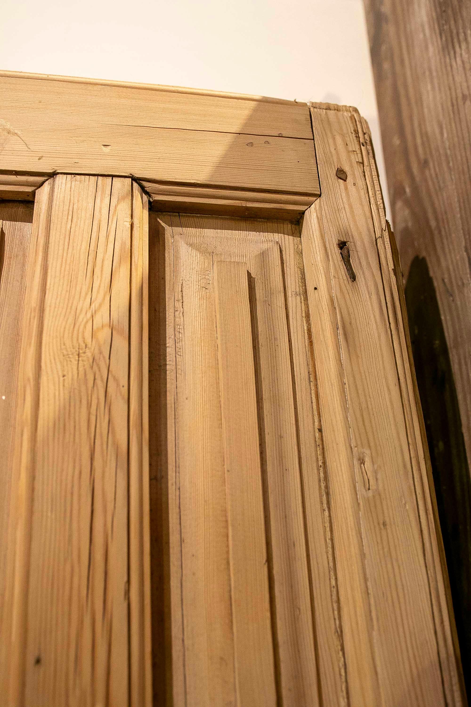 1875s Pair of Antique Wooden Doors with Carved Panels and Iron Knocker In Good Condition For Sale In Marbella, ES