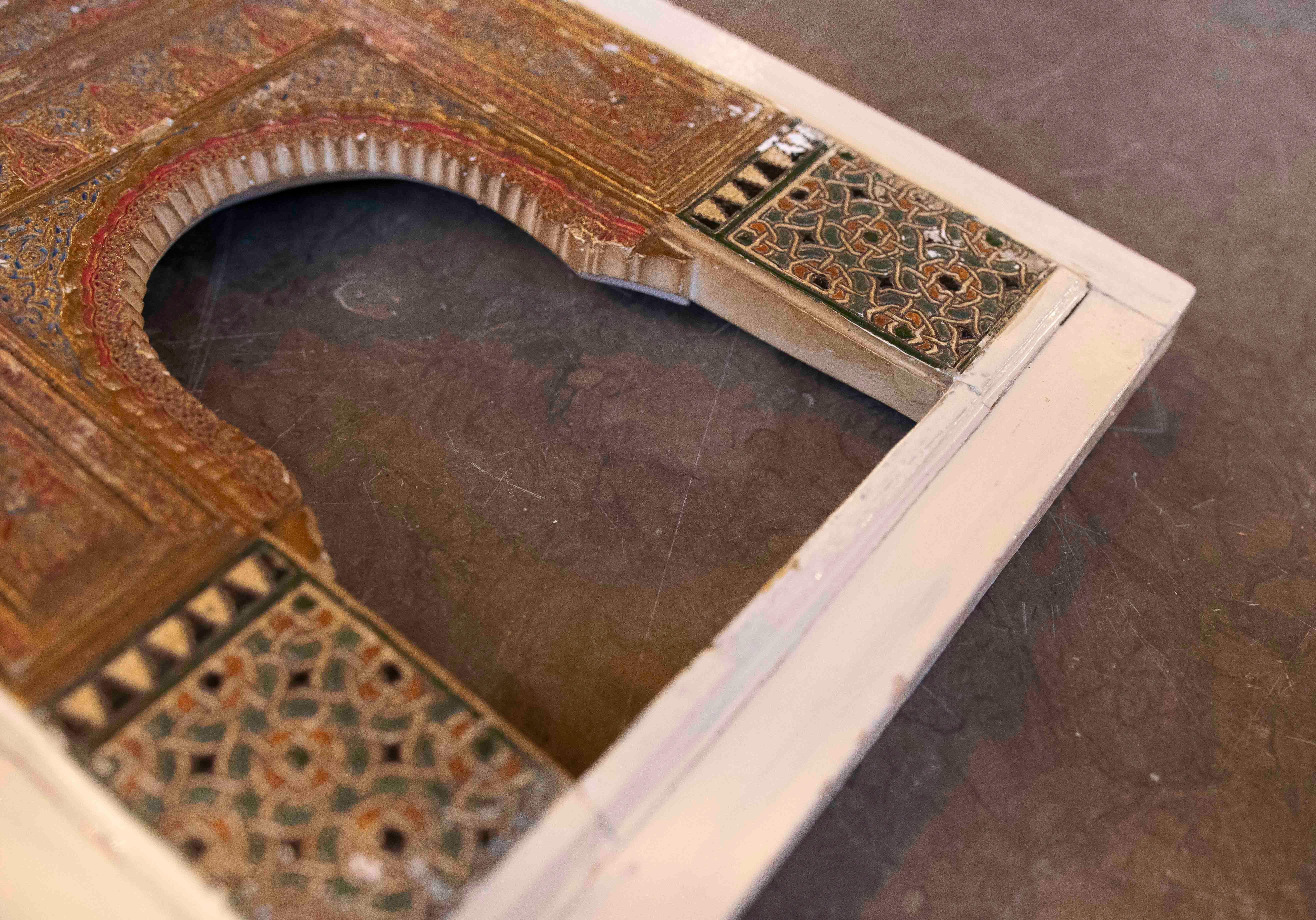 Paire de modèles en stuc fabriqués à la main avec des arcs en granit des années 1875 Bon état - En vente à Marbella, ES