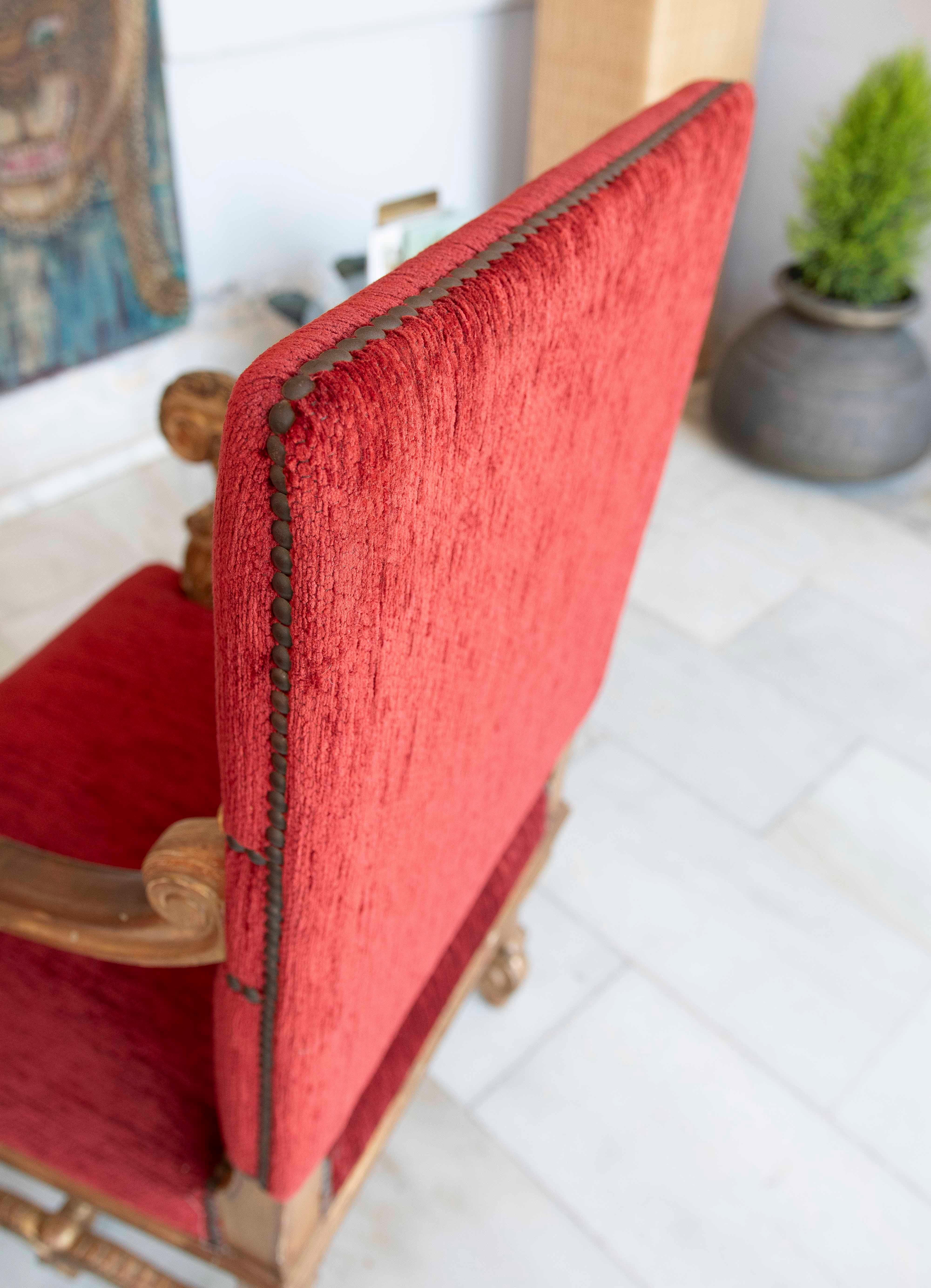 Coppia di poltrone Luigi XV del 1875 con rivestimento in velluto rosso in vendita 7