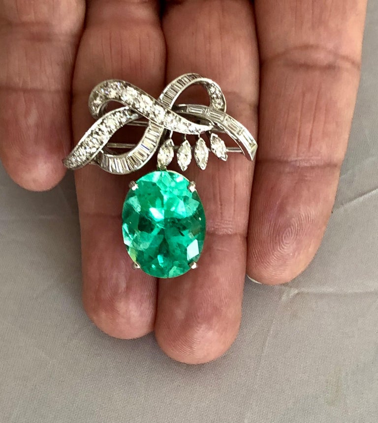 Emeralds Maravellous 18.76ct Certified Colombian Emerald Diamond Platinum Pend/B For Sale 7