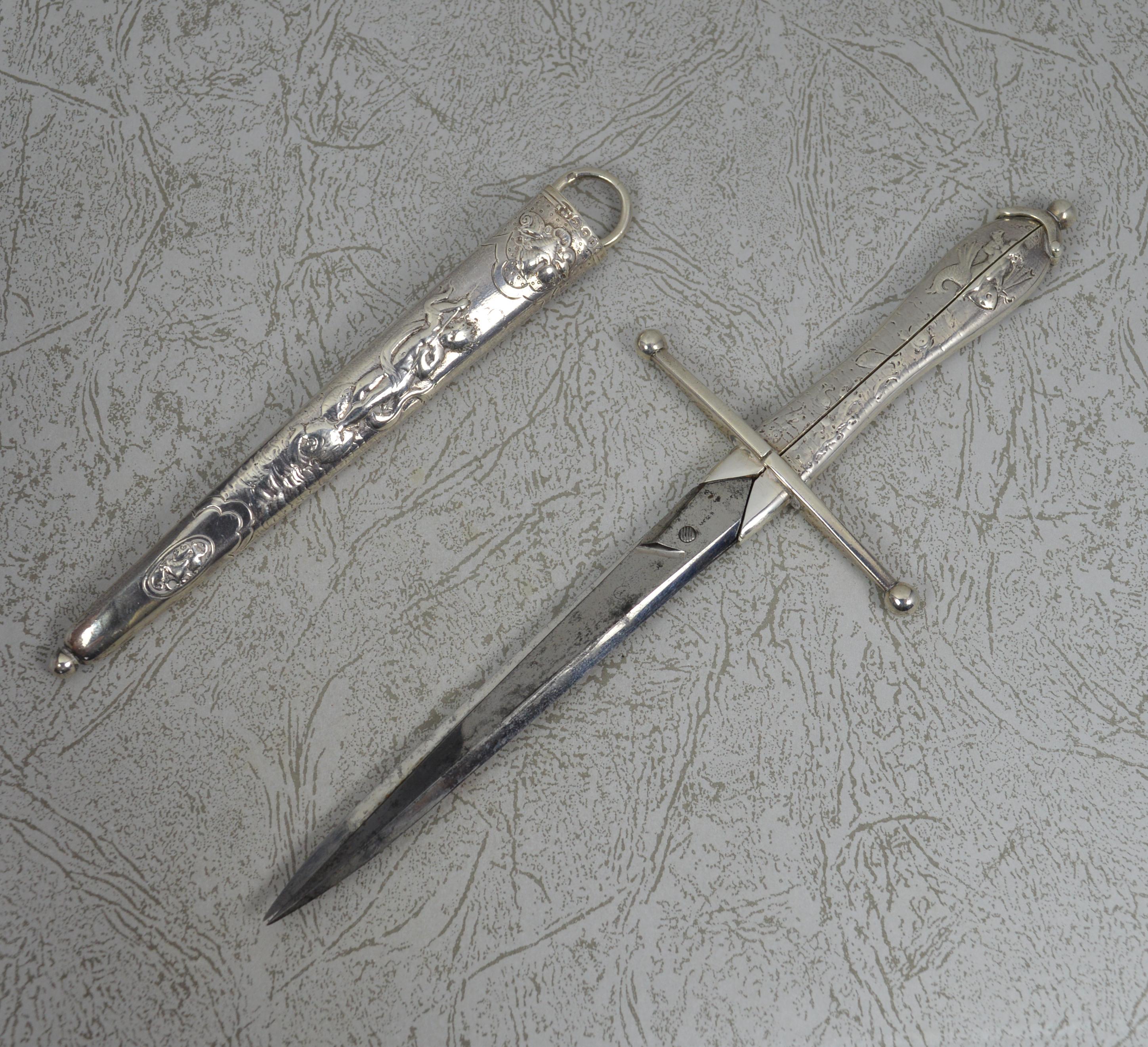 1877 Victorian Novelty Bucham Dagger and Scabbard Shaped Spring Scissors In Excellent Condition In St Helens, GB