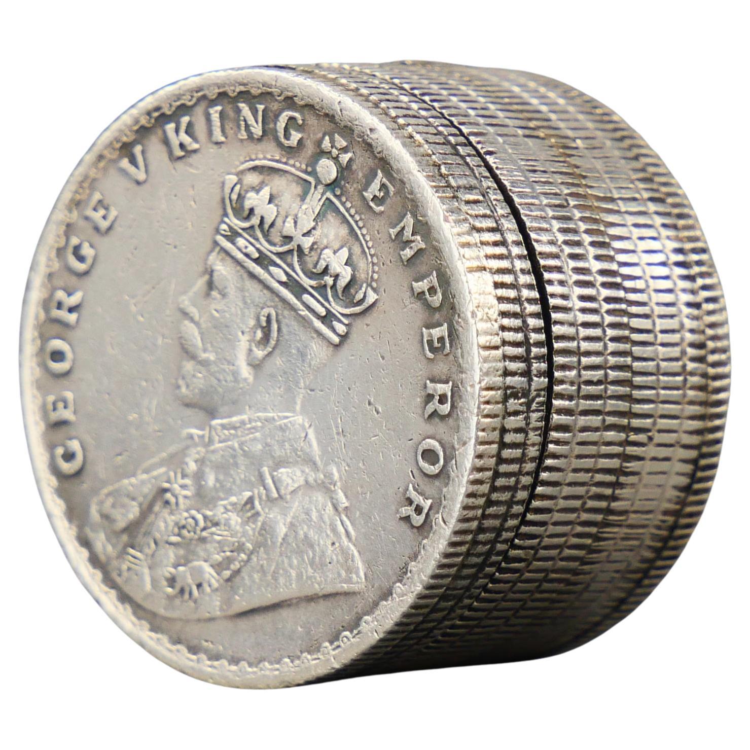 1878 - 1919 Colonial British Vanity Pill Bo ten 1 Rupee Coins 917 Silver / 59gr For Sale