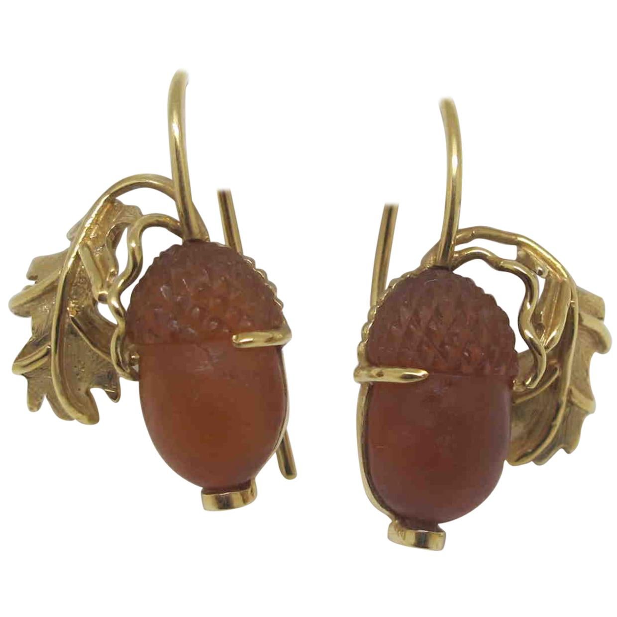 18.78 Carat Carved Garnet Acorns 18 Karat Yellow Gold Lever-Back Earrings
