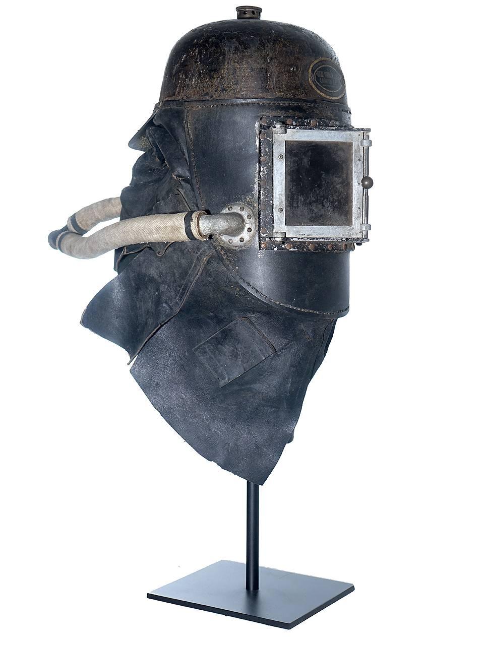 English 1878 Siebe Gorman Firemens Rescue Mask