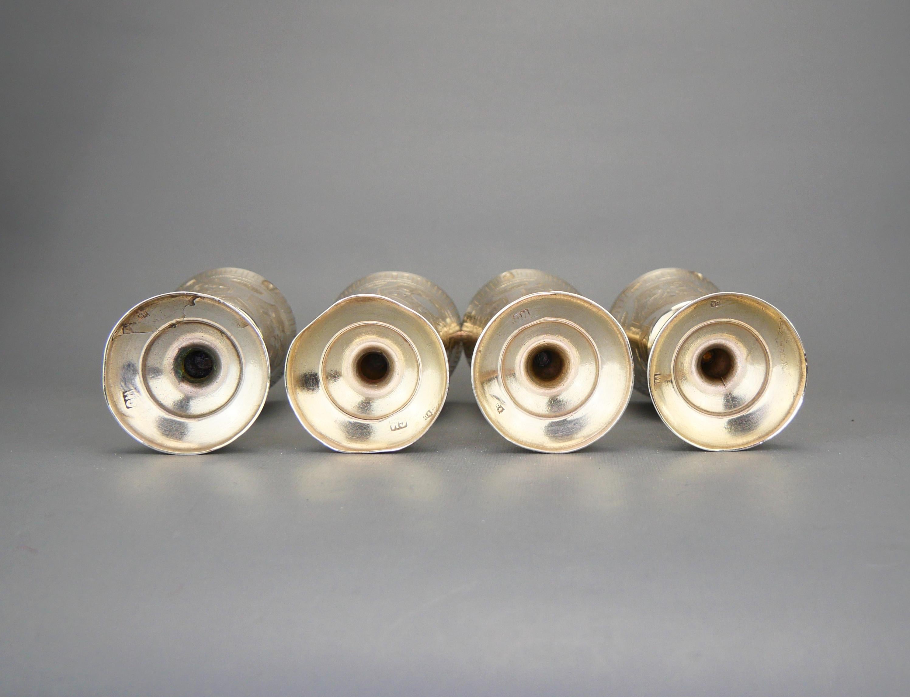 1879 Quattro antichi bicchieri da shot di vodka Stopka in argento russo massiccio 84  / 159gr in vendita 6
