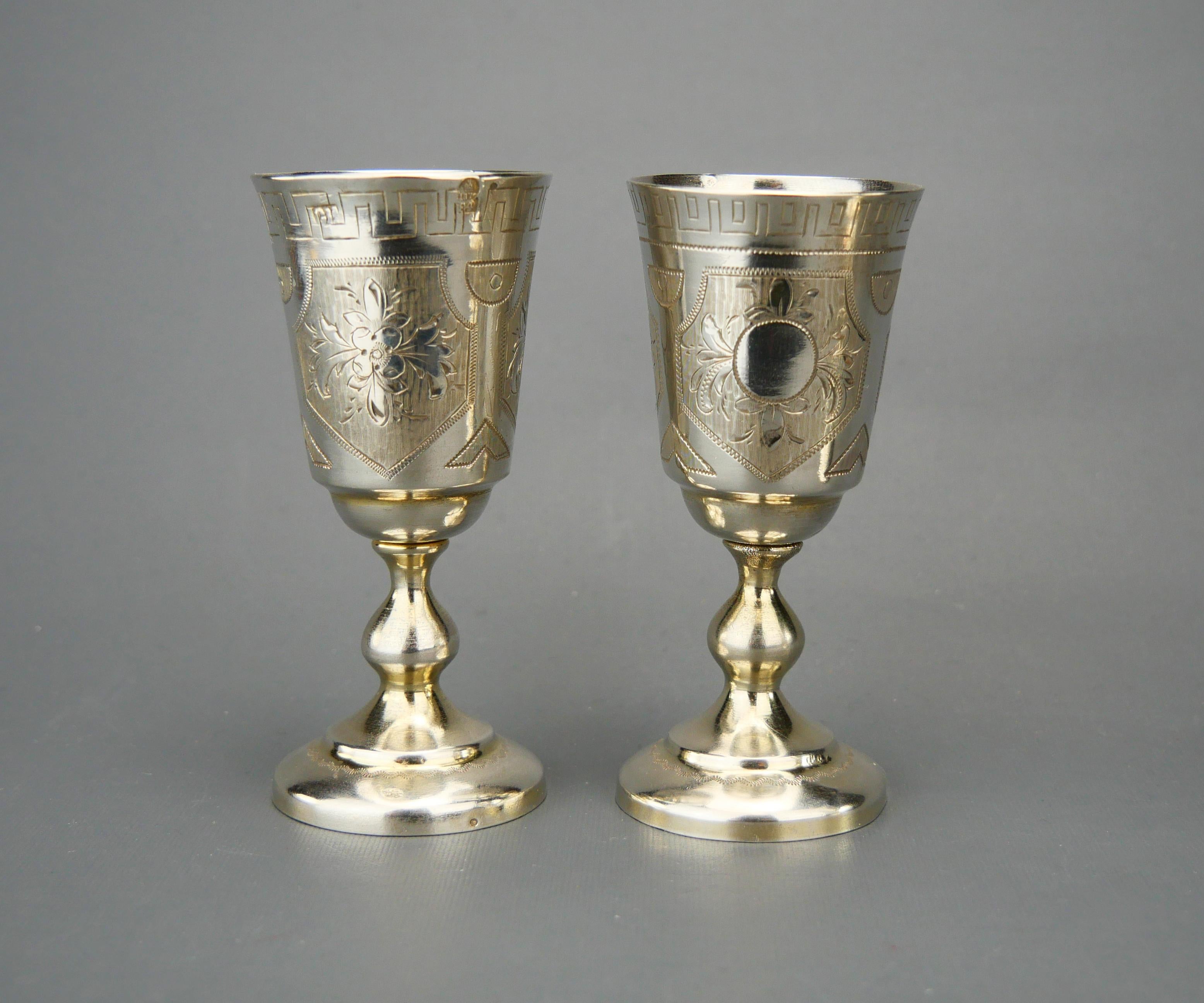 1879 Quattro antichi bicchieri da shot di vodka Stopka in argento russo massiccio 84  / 159gr in vendita 2