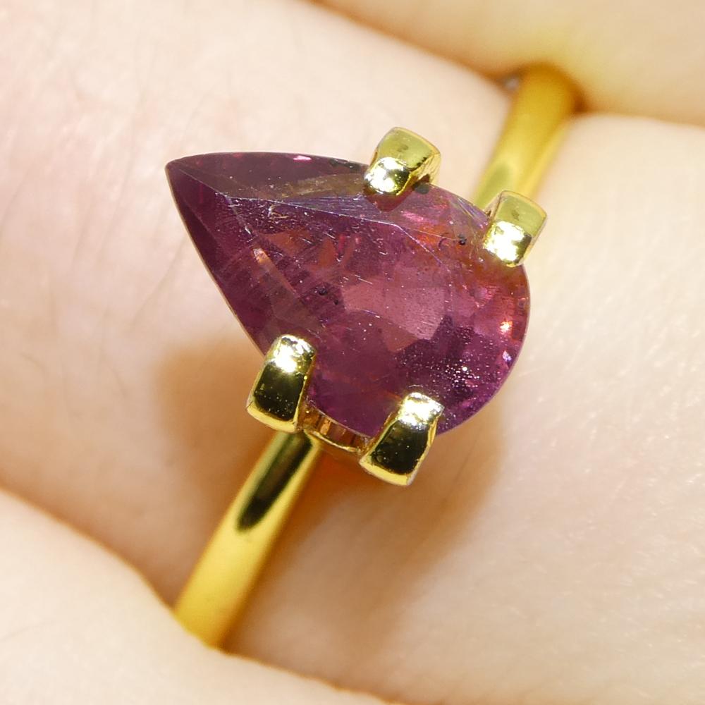 Taglio brillante Zaffiro rosa-violaceo a pera da 1,87ct dalla Tanzania, non riscaldato in vendita