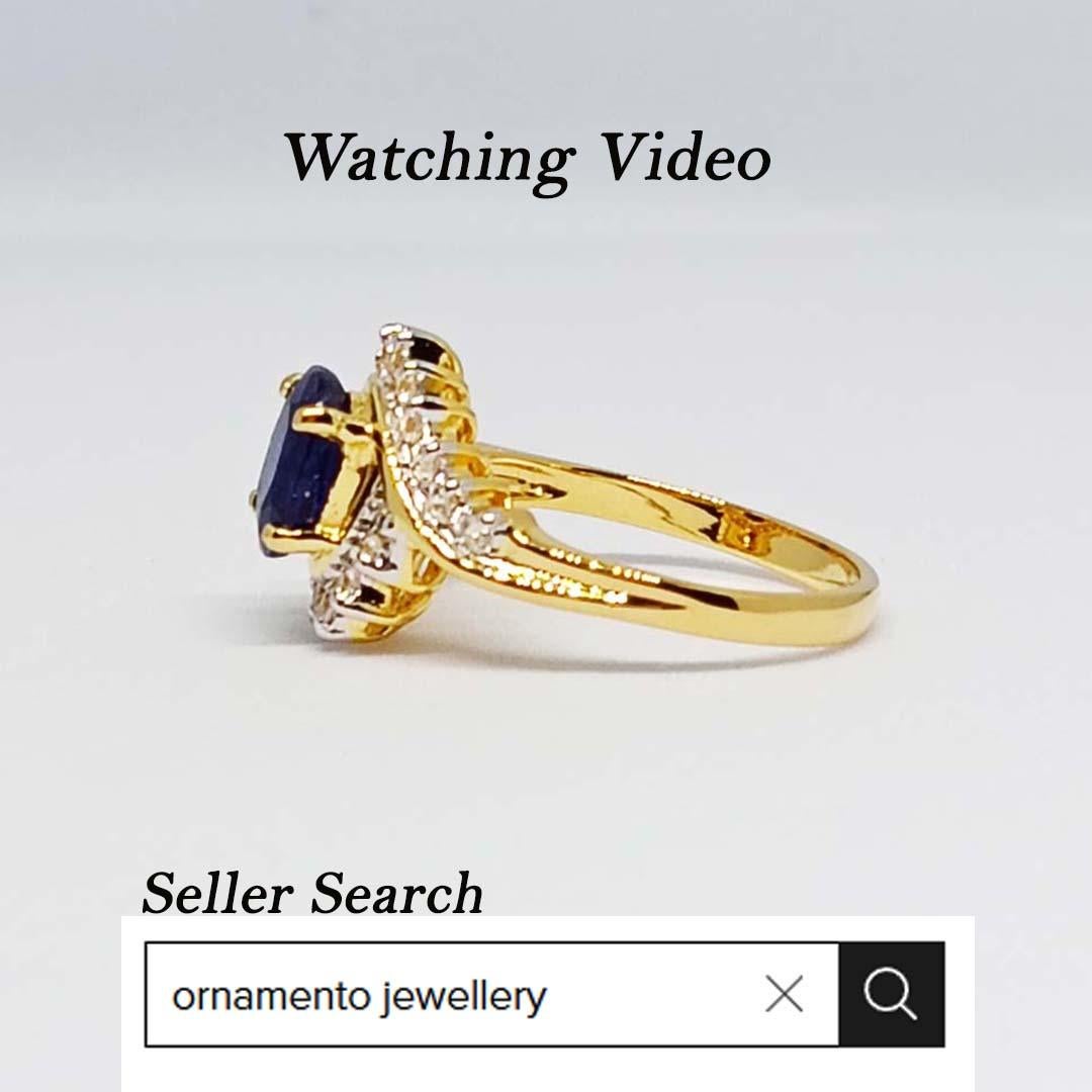 Oval Cut 1.87cts Blue sapphire( Dark color) Ring. Sterling Silver on 18K Gold Plated For Sale