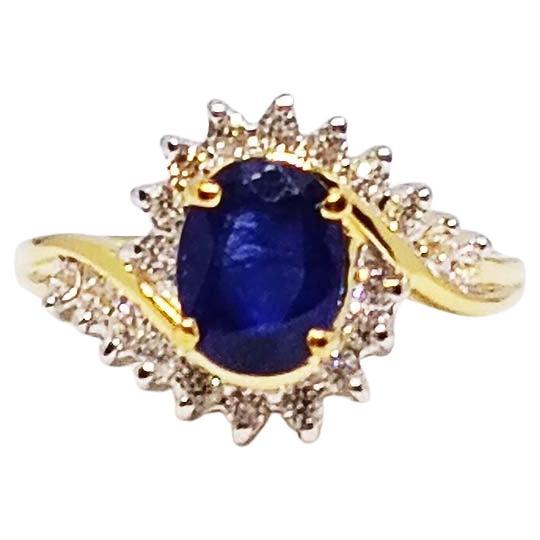 1,87cts Zafiro azul (color oscuro) Anillo. Plata de ley sobre chapado en oro de 18 quilates