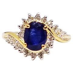 1,87cts Zafiro azul (color oscuro) Anillo. Plata de ley sobre chapado en oro de 18 quilates