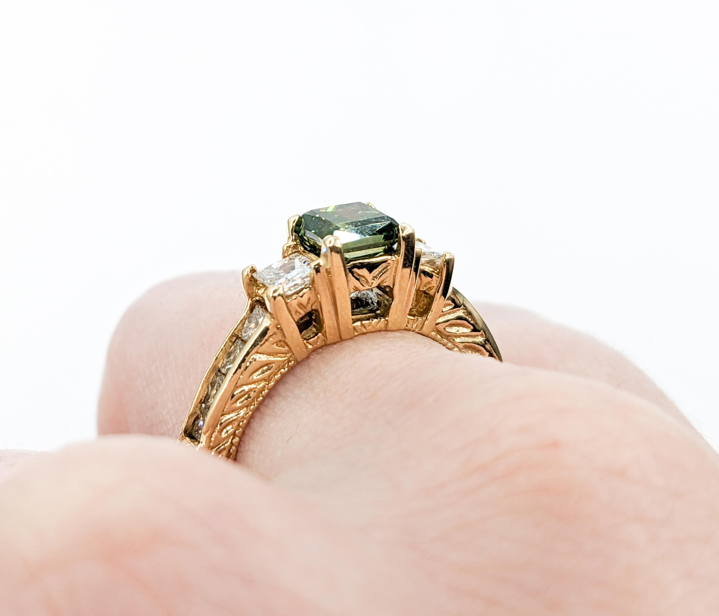 1.87ctw Princess-Cut Diamond Ring In Yellow Gold In Excellent Condition For Sale In Bloomington, MN