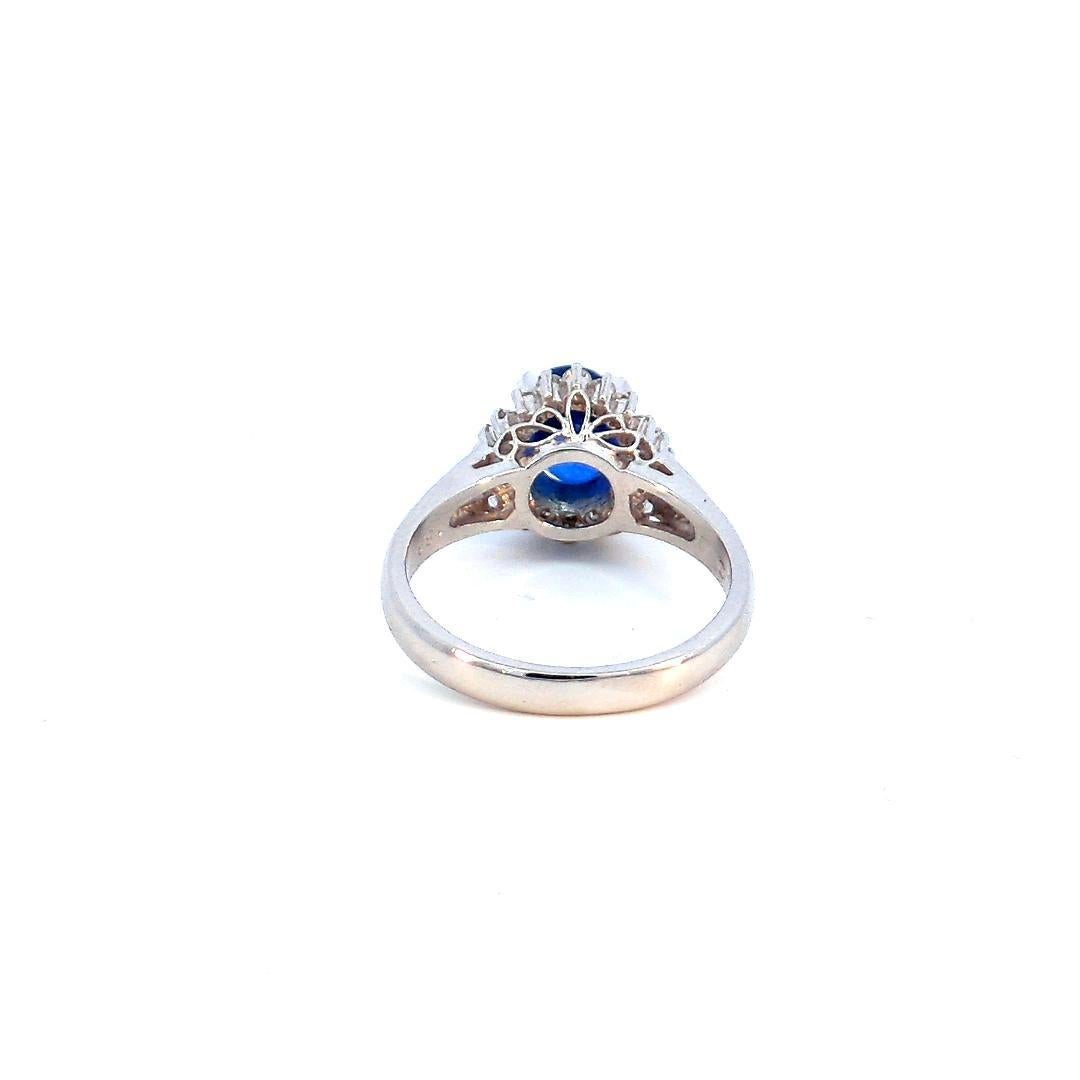 Round Cut 1.88 Carat Blue Sapphire Platinum Ring For Sale